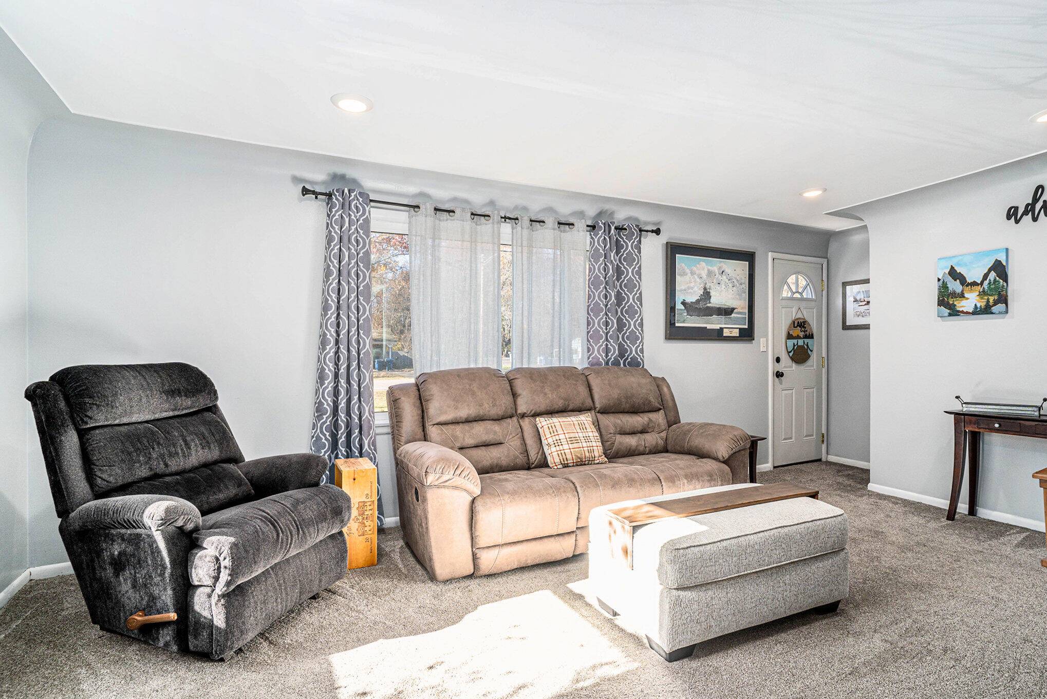 Grand Haven, MI 49417,15422 Coleman Avenue