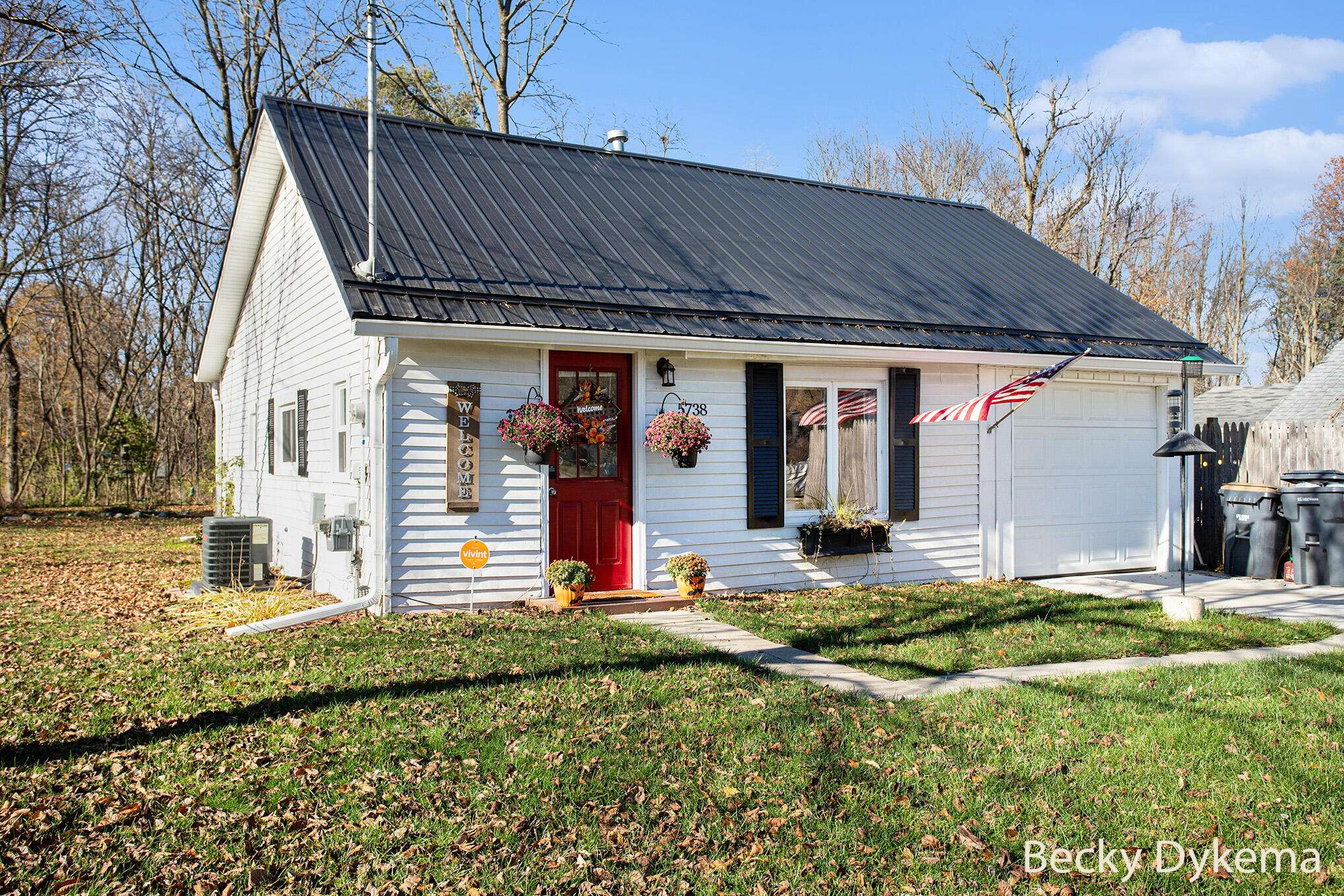 Portage, MI 49024,5738 Mount Vernon Avenue