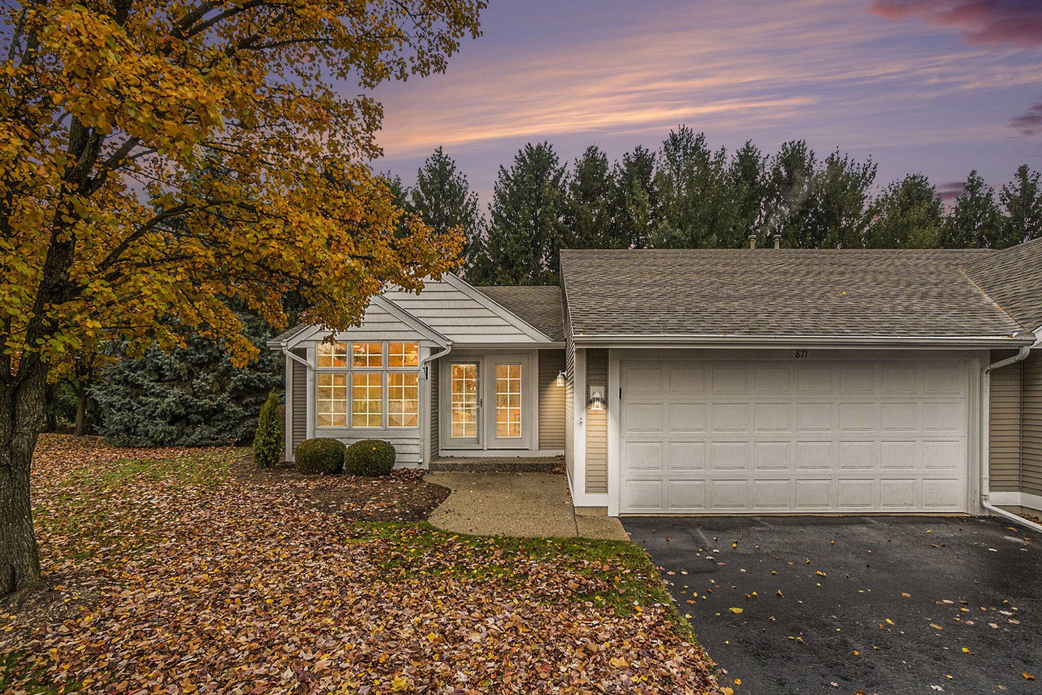 Holland, MI 49423,871 Clarewood Court