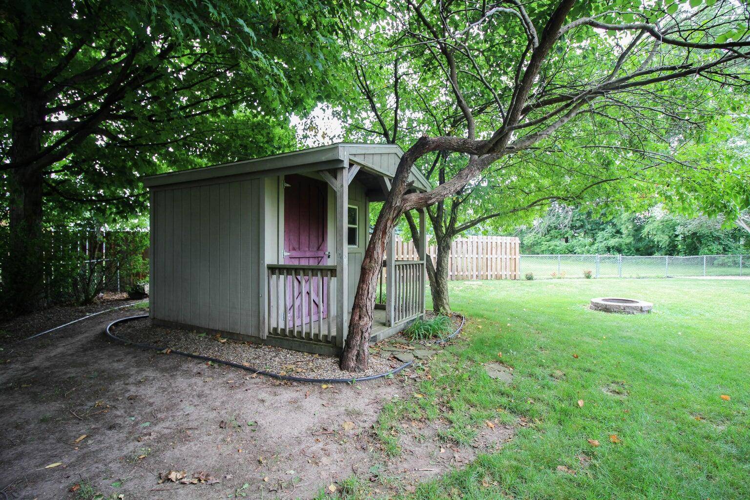 Vicksburg, MI 49097,3178 E V Avenue