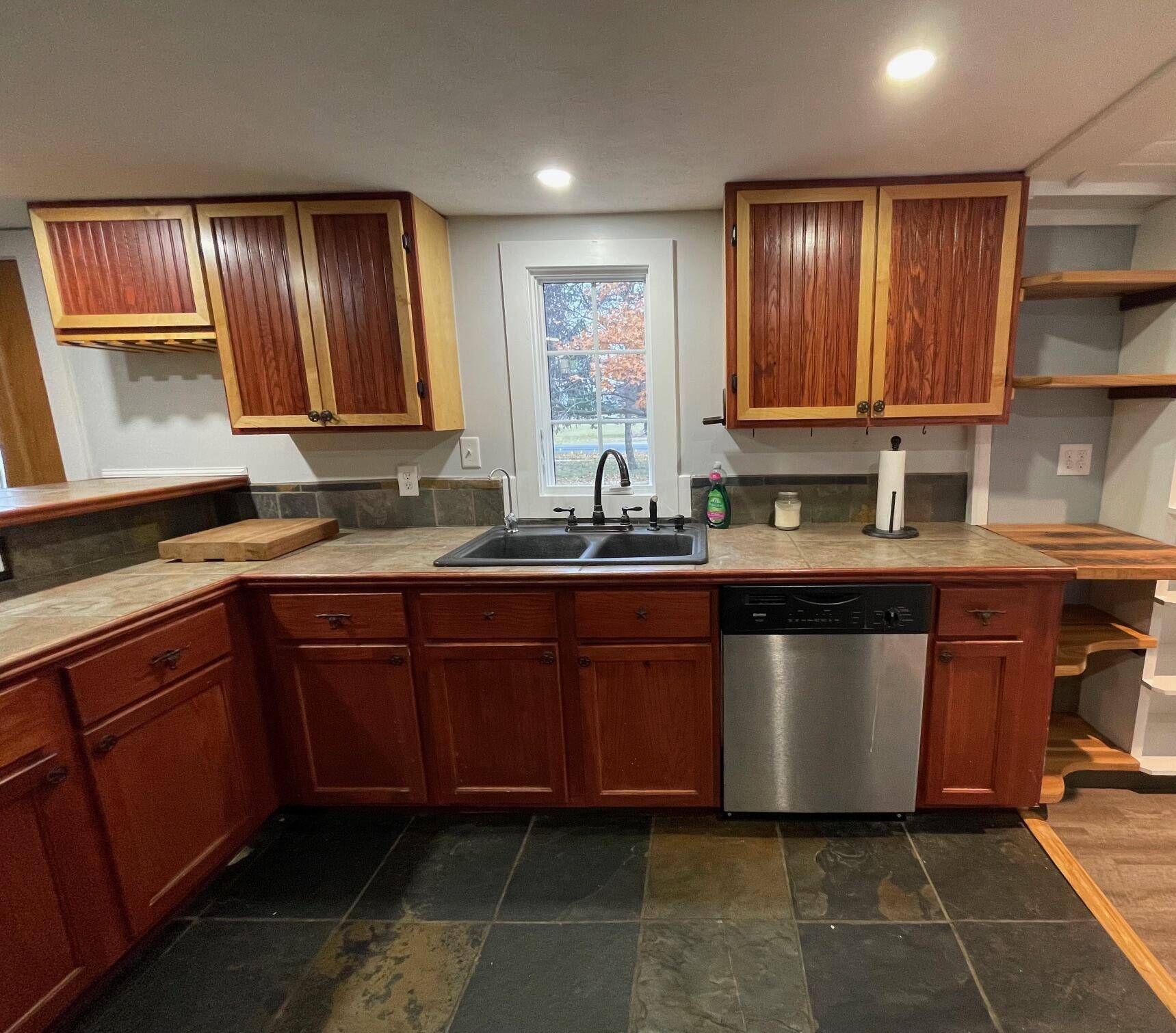 Mattawan, MI 49071,25490 Front Ave