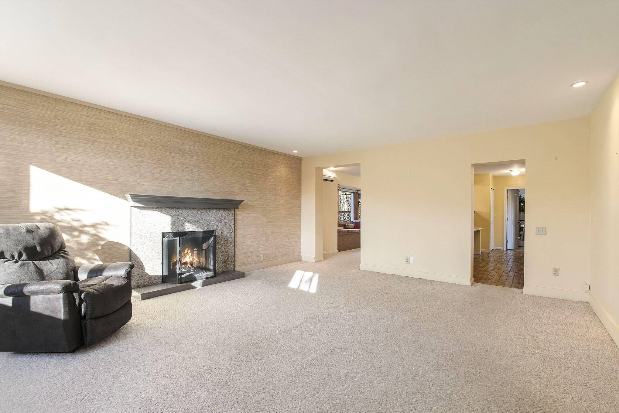 Three Oaks, MI 49128,6629 W East Road