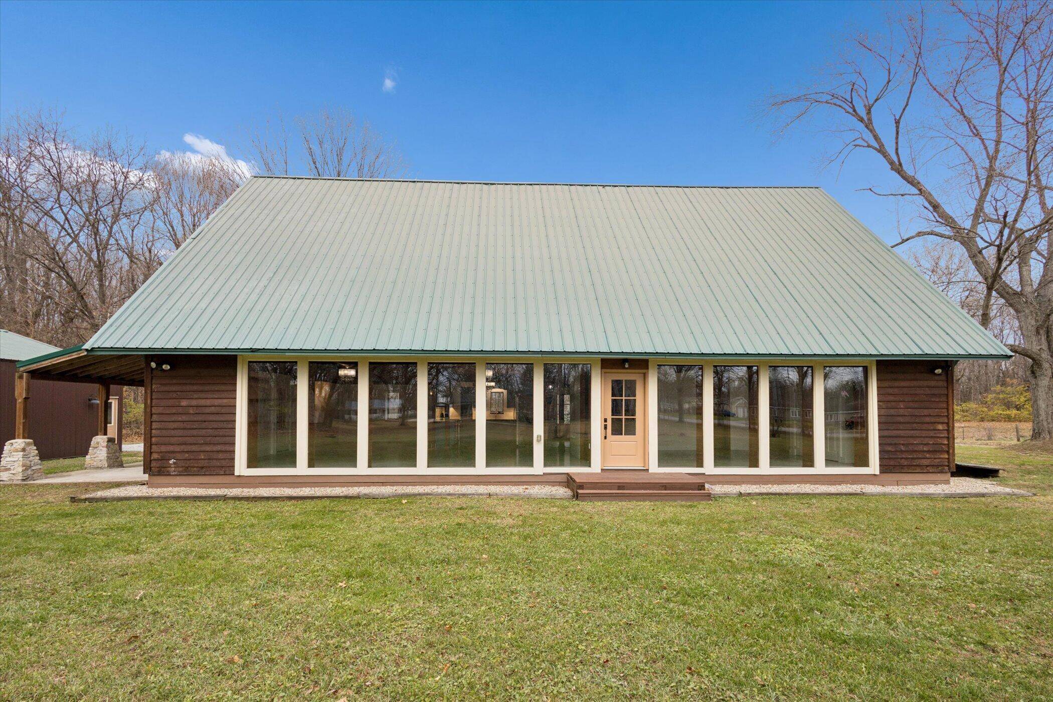 Buchanan, MI 49107,426 Elizabeth Street