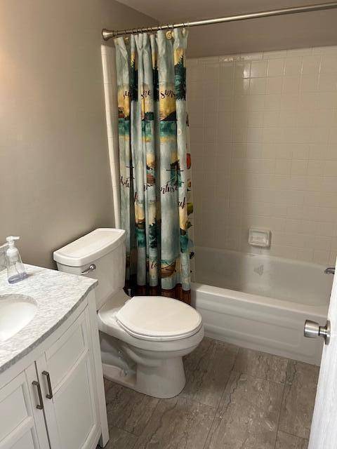 South Lyon, MI 48178,25225 Potomac Drive #8