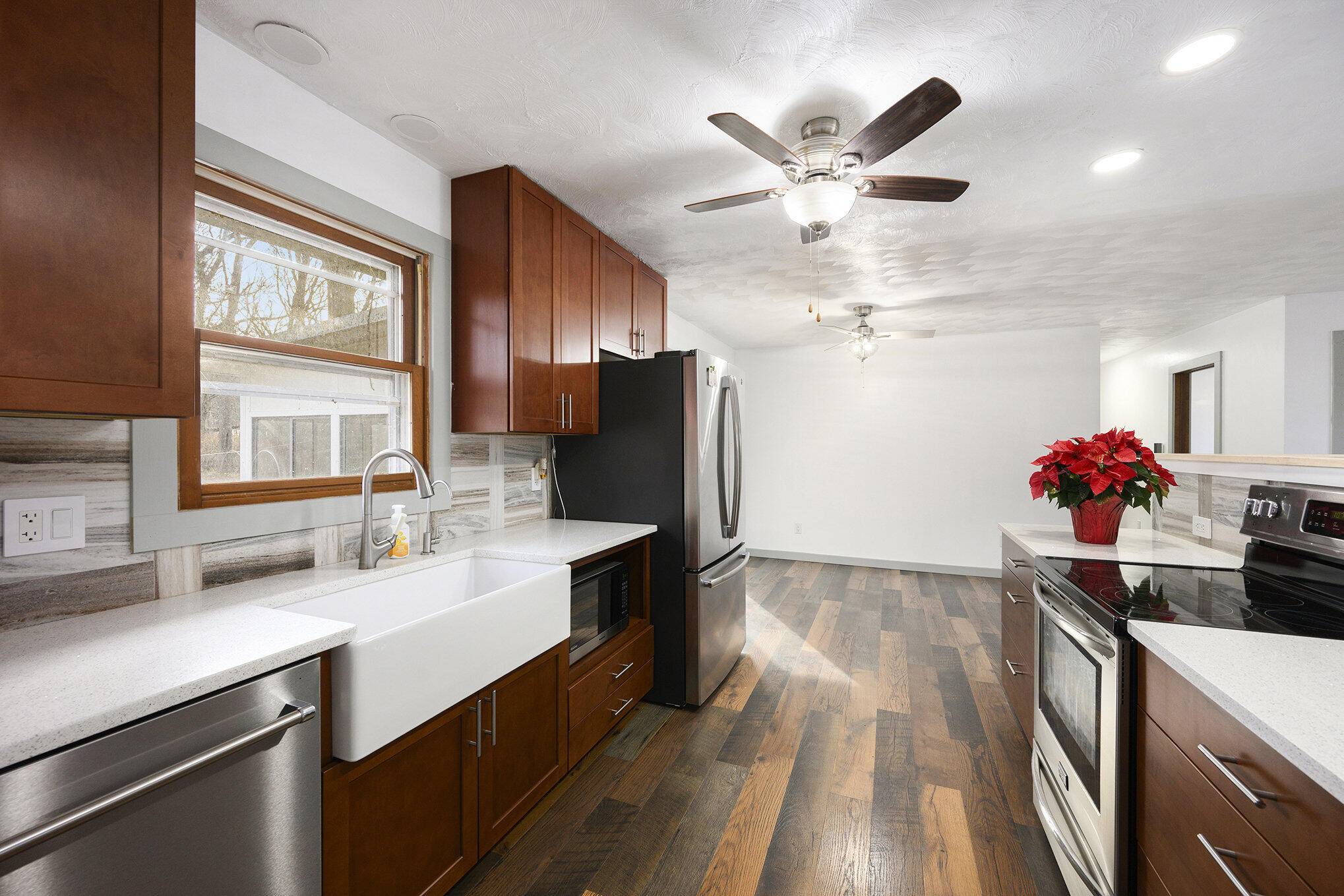 Gobles, MI 49055,9909 County Road 653