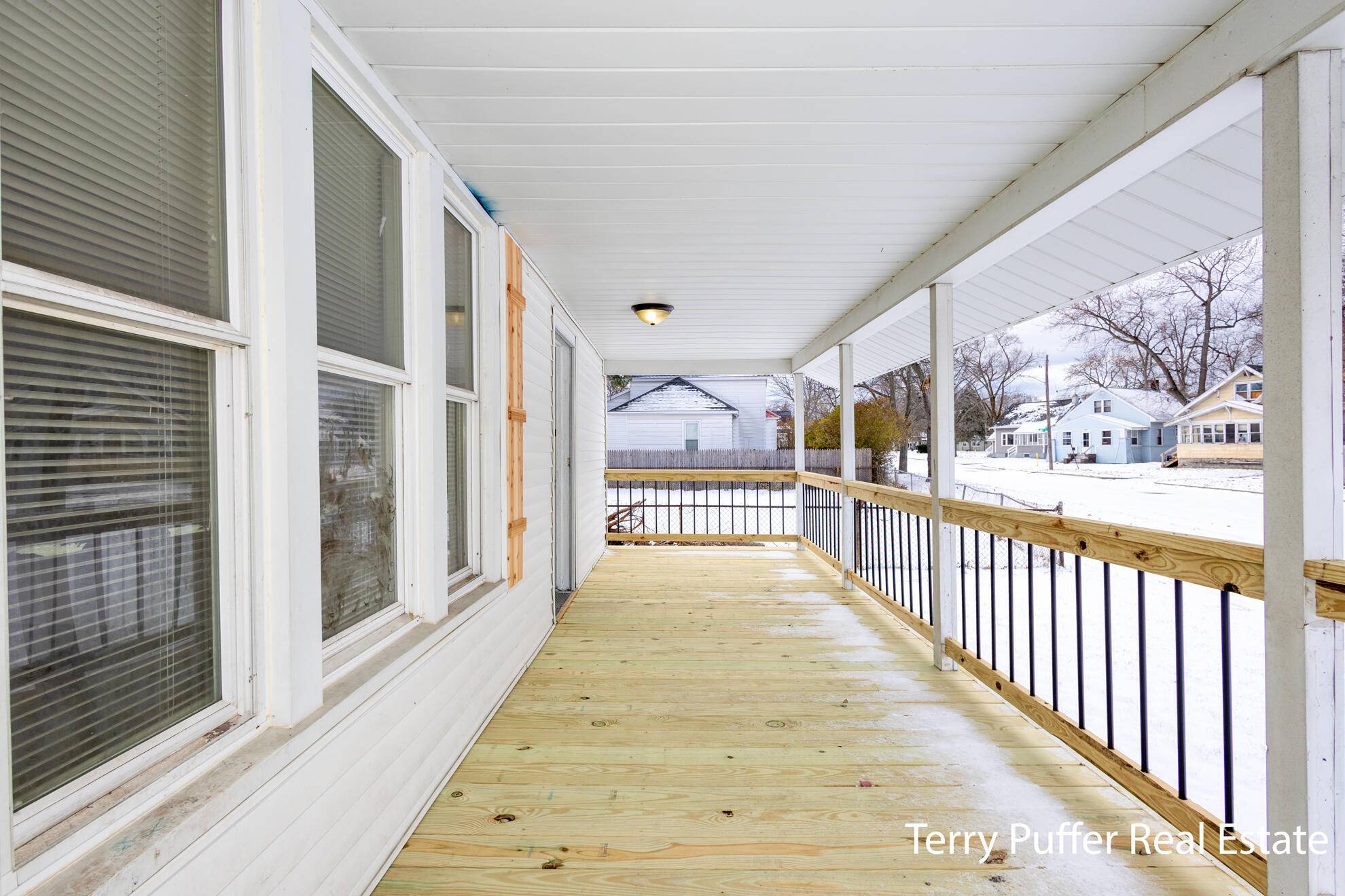 Muskegon, MI 49442,643 Evanston Avenue