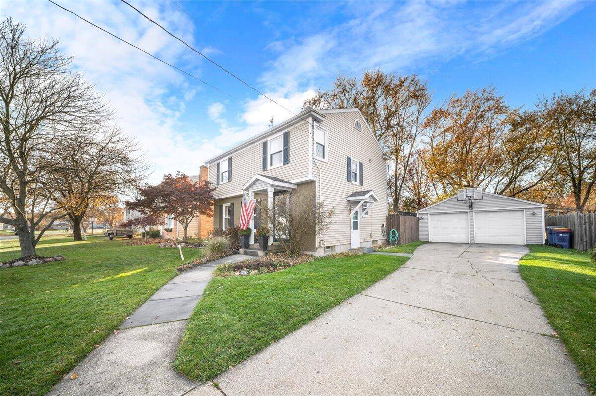 Grand Rapids, MI 49508,1951 Millbrook SE Street