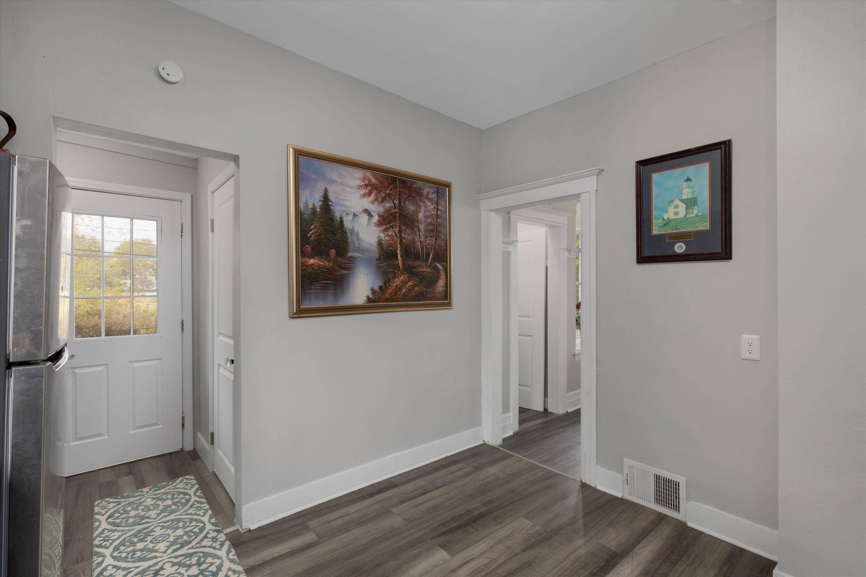 Detroit, MI 48213,5999 Fischer Street