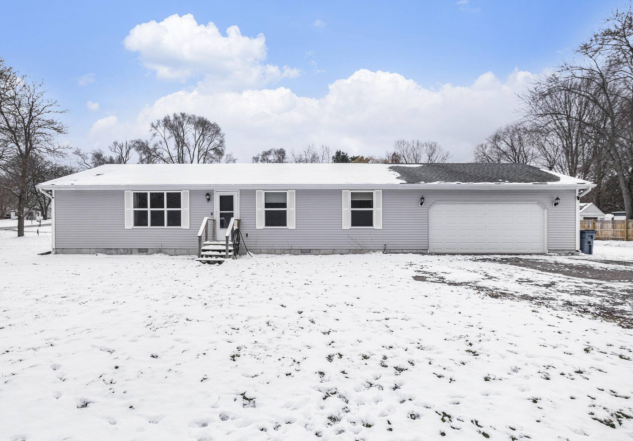 Howard City, MI 49329,820 Emory Street