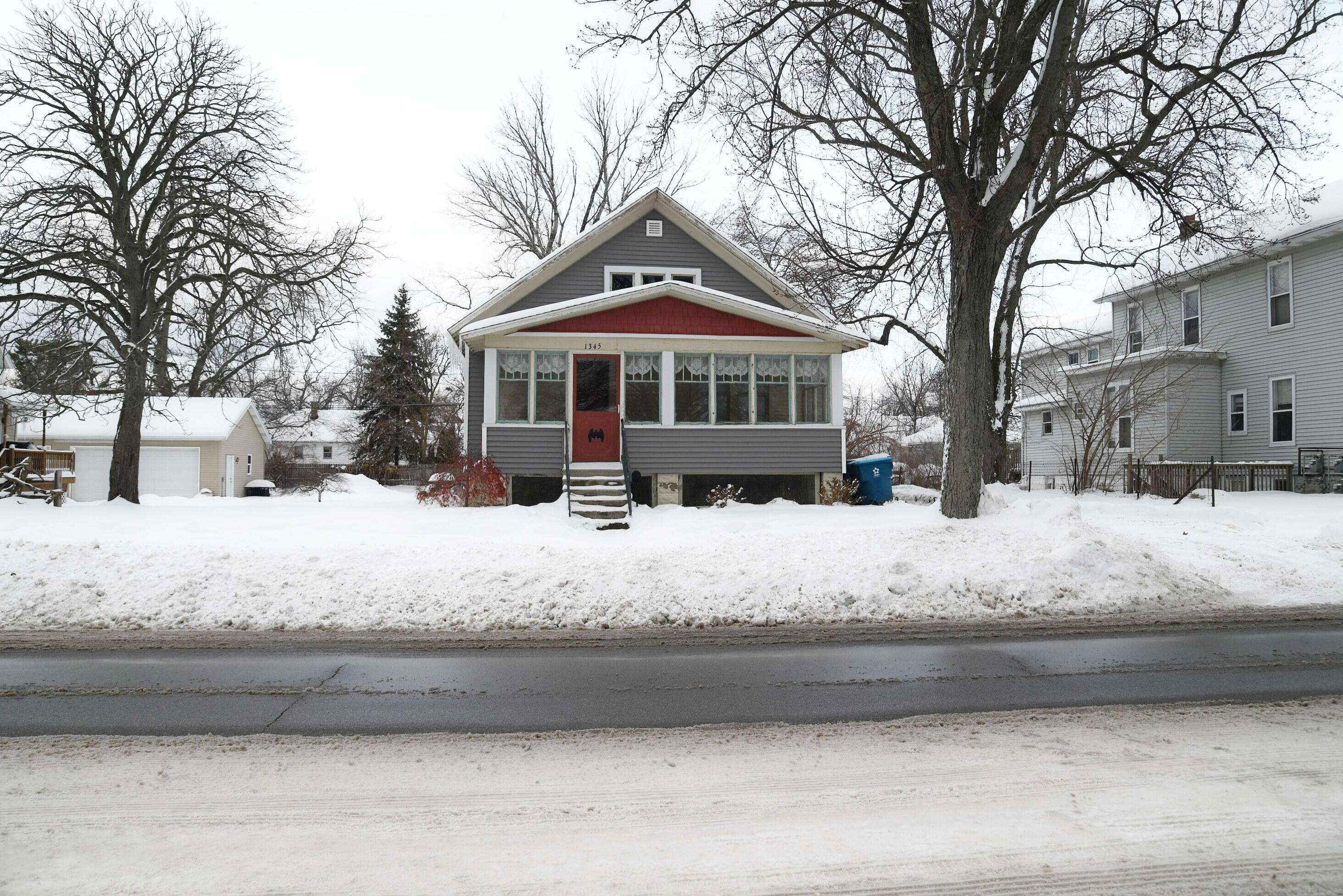 Grand Haven, MI 49417,1345 Washington Avenue