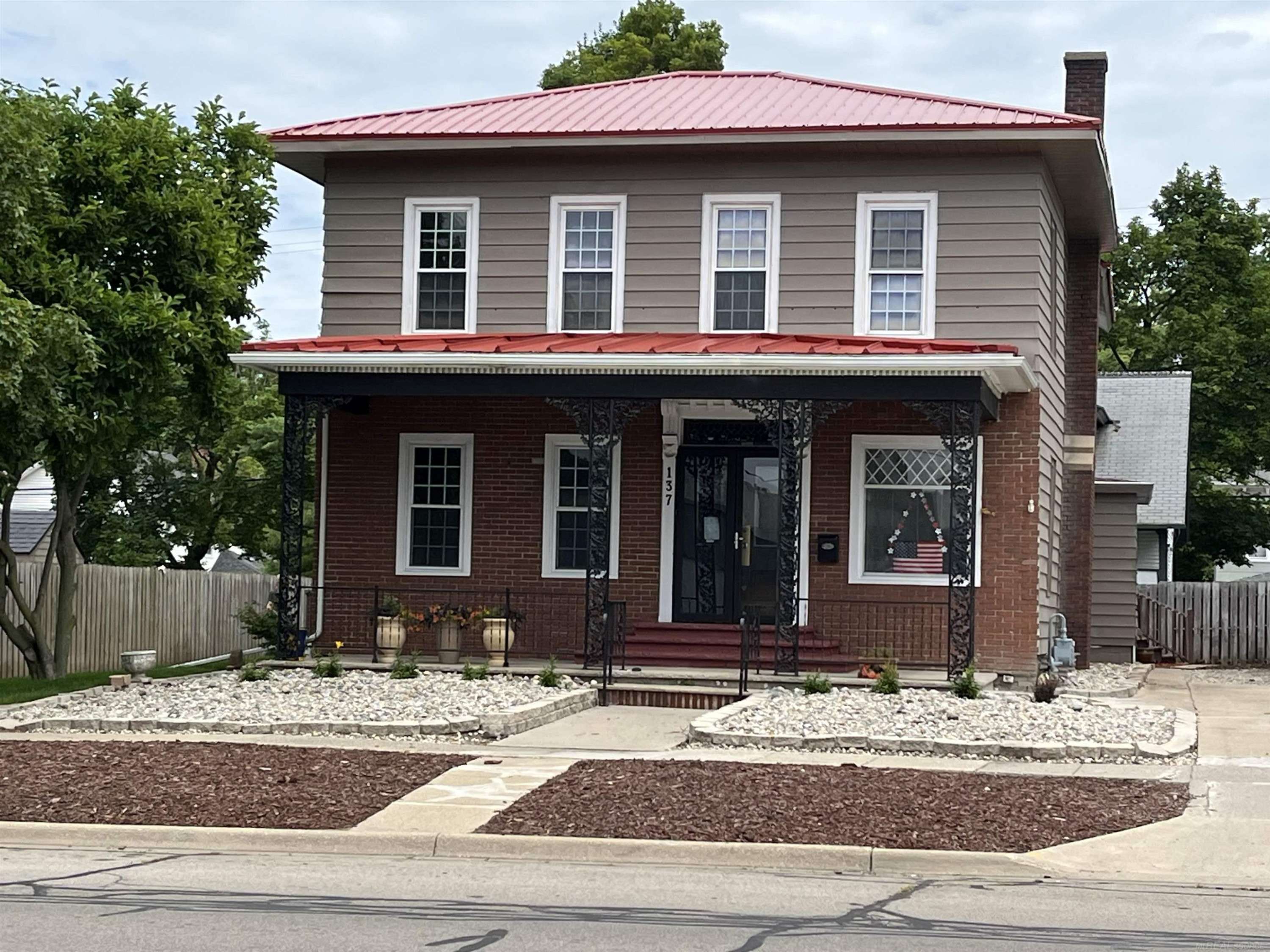 Adrian, MI 49221,137 E Front Street