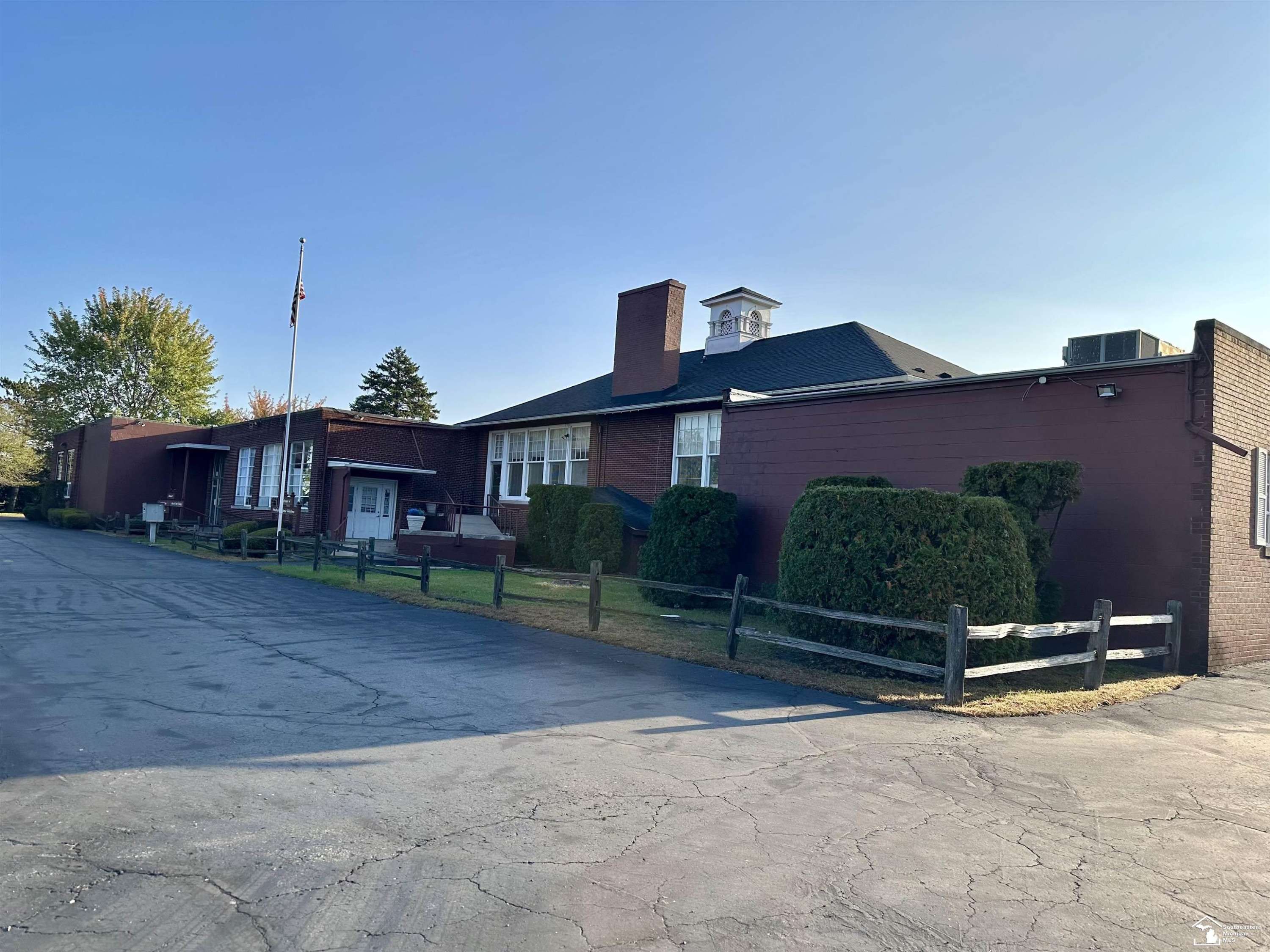 Monroe, MI 48162,2059 N Monroe Street