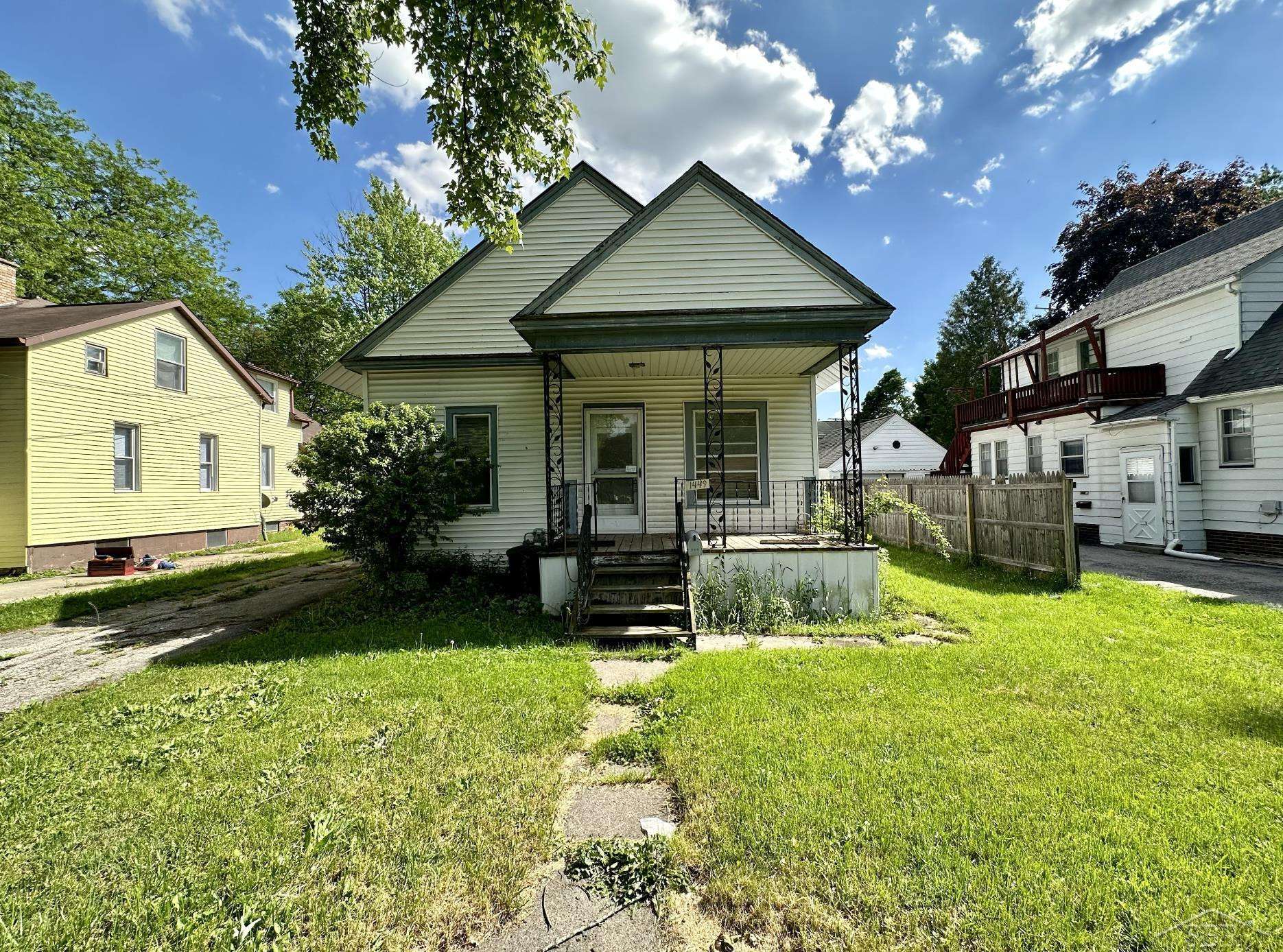 Saginaw, MI 48602,1449 Division Street