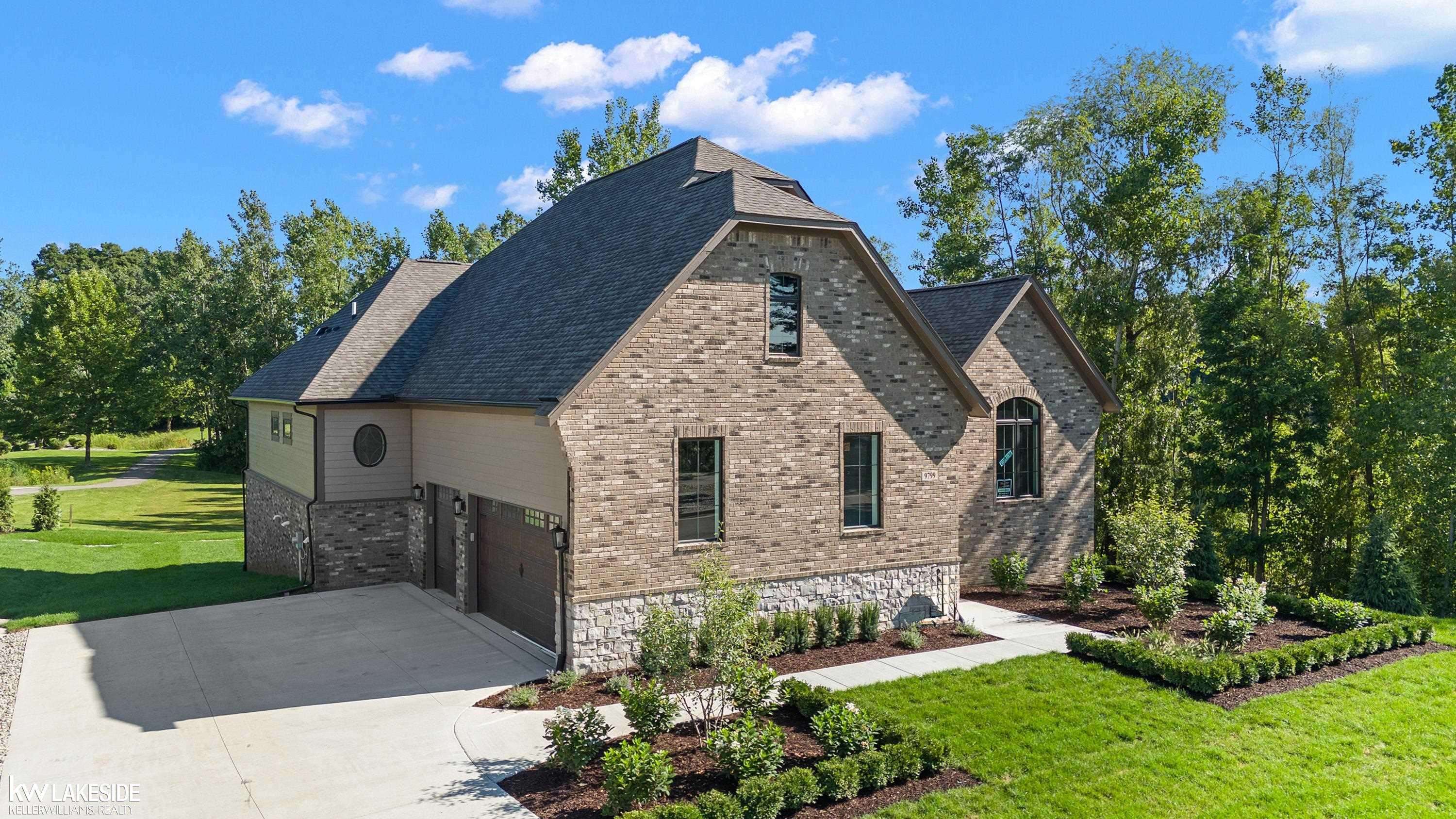 Brighton, MI 48114,9799 Lake Edge