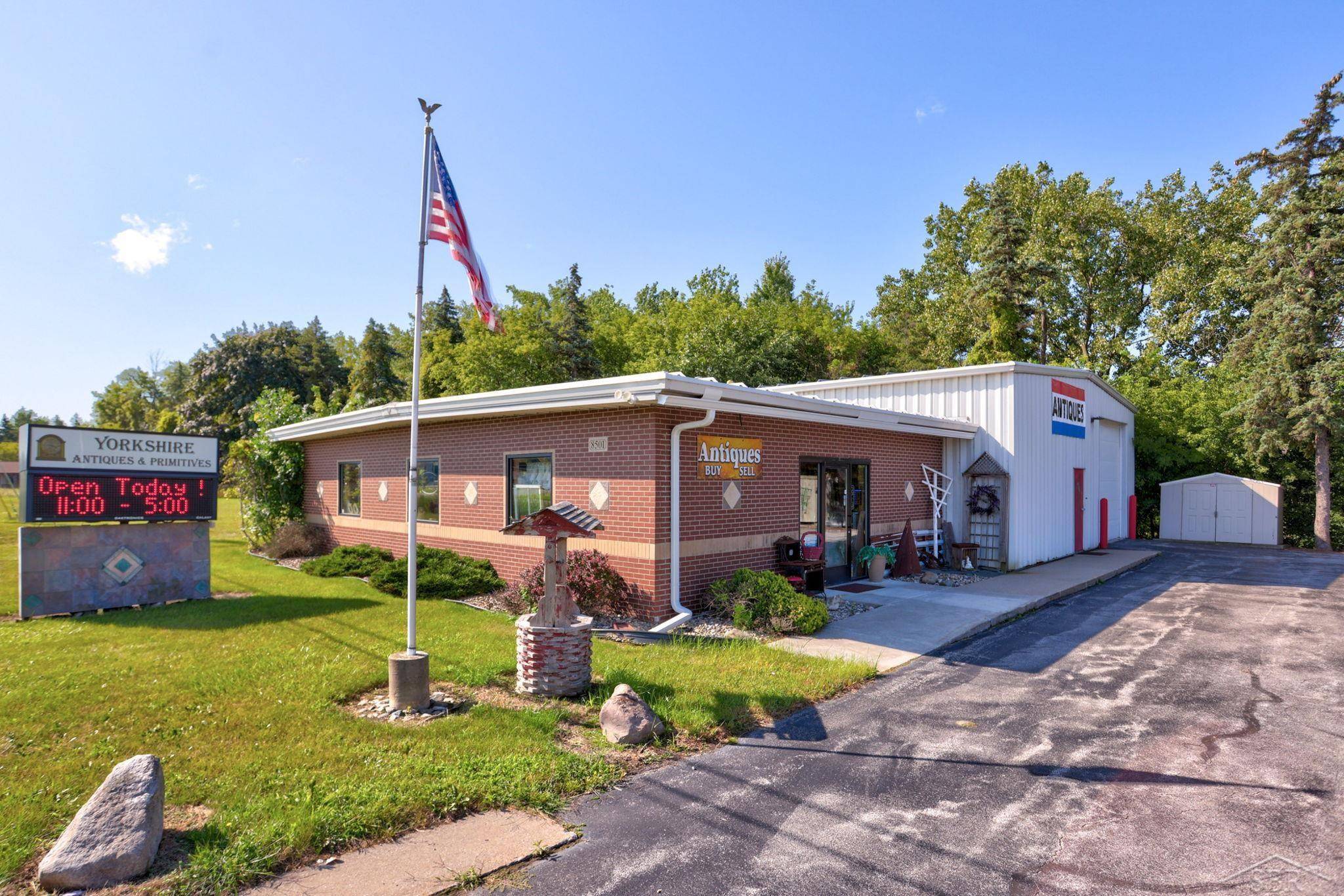 Freeland, MI 48623,8501 Midland