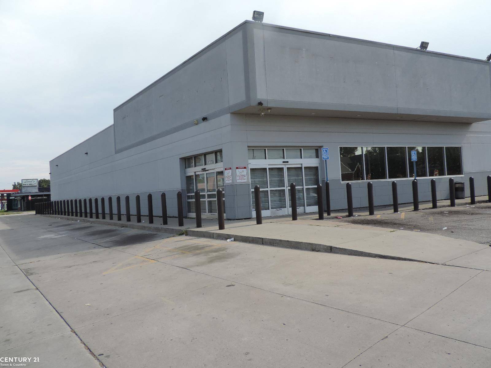 Detroit, MI 48224,17170 Harper Avenue