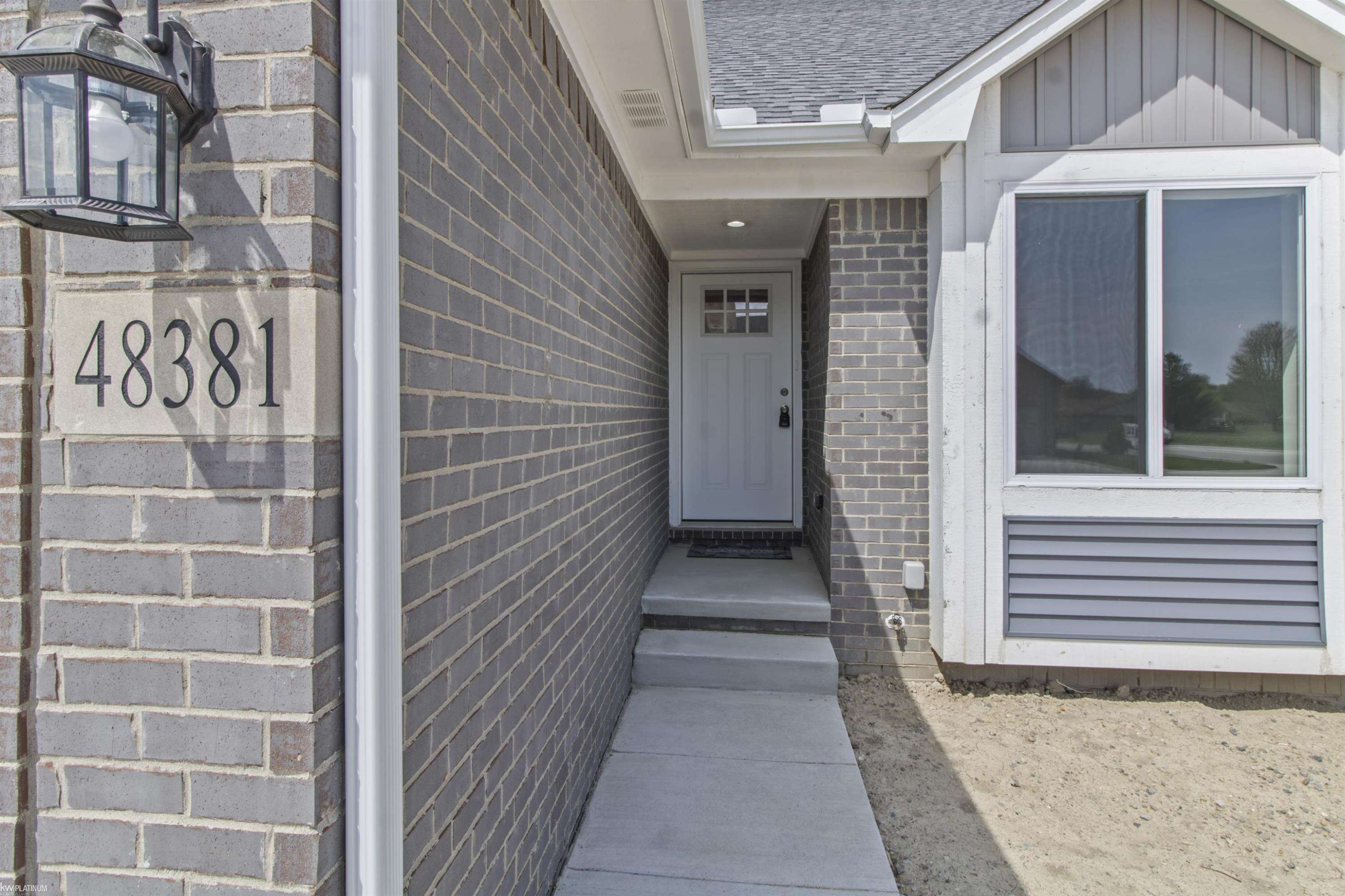 New Baltimore, MI,48381 Applegrove Lane