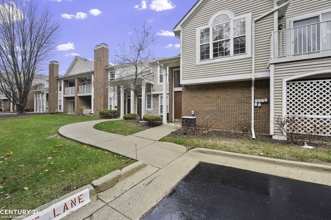 Sterling Heights, MI 48314,5472 Pine Aires