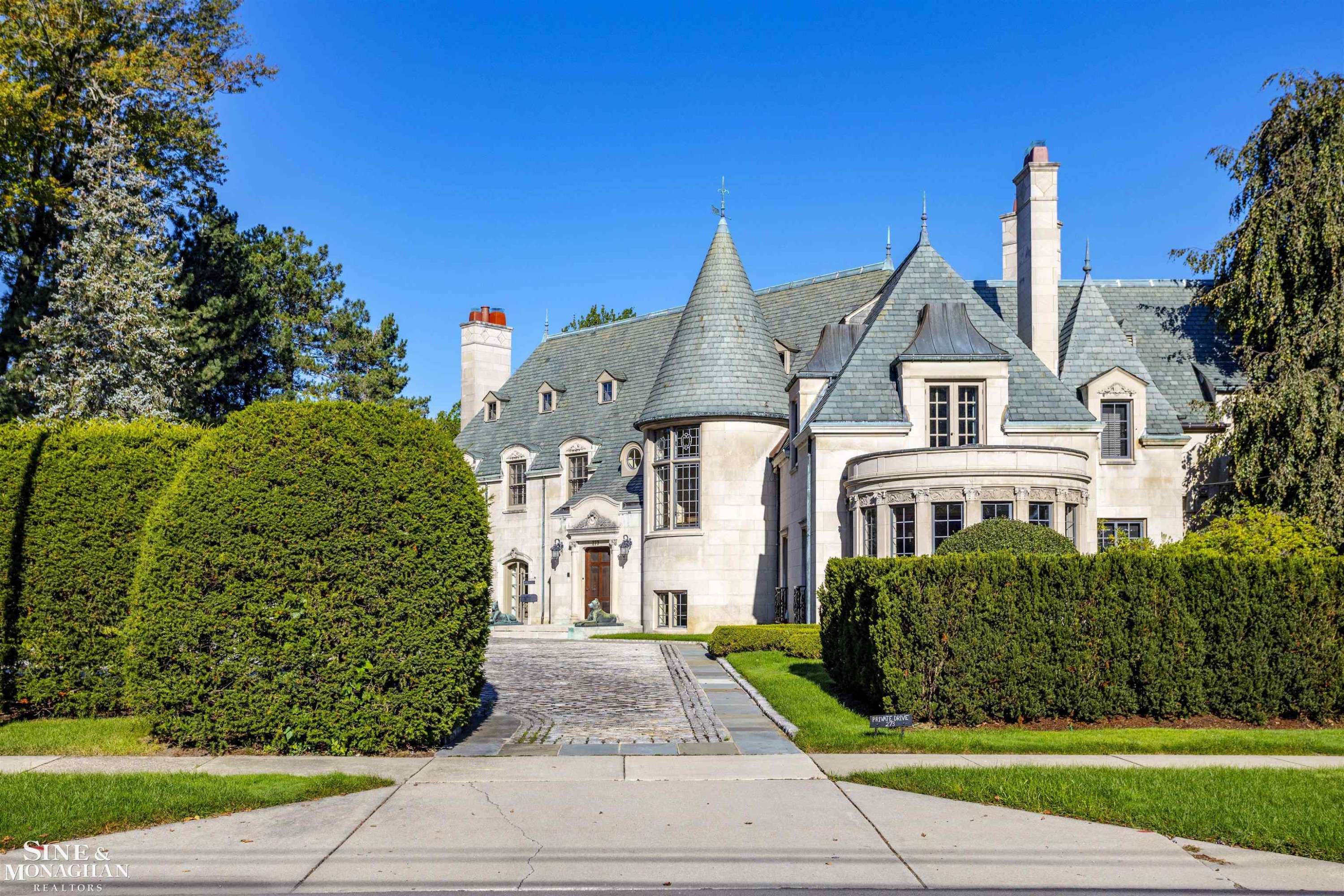 Grosse Pointe Farms, MI 48236,273 Ridge