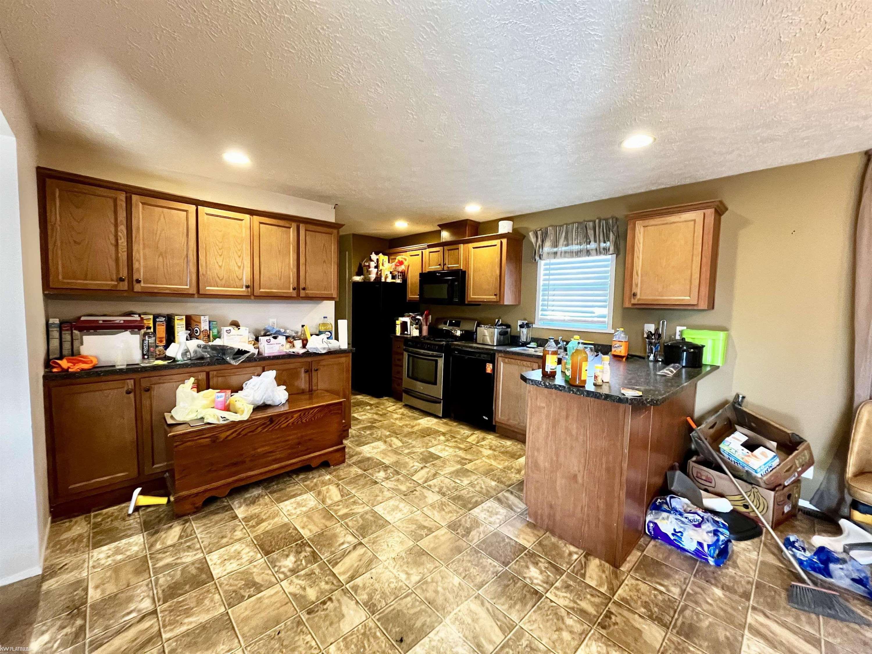 Macomb, MI 48044,17037 Easterbridge Street
