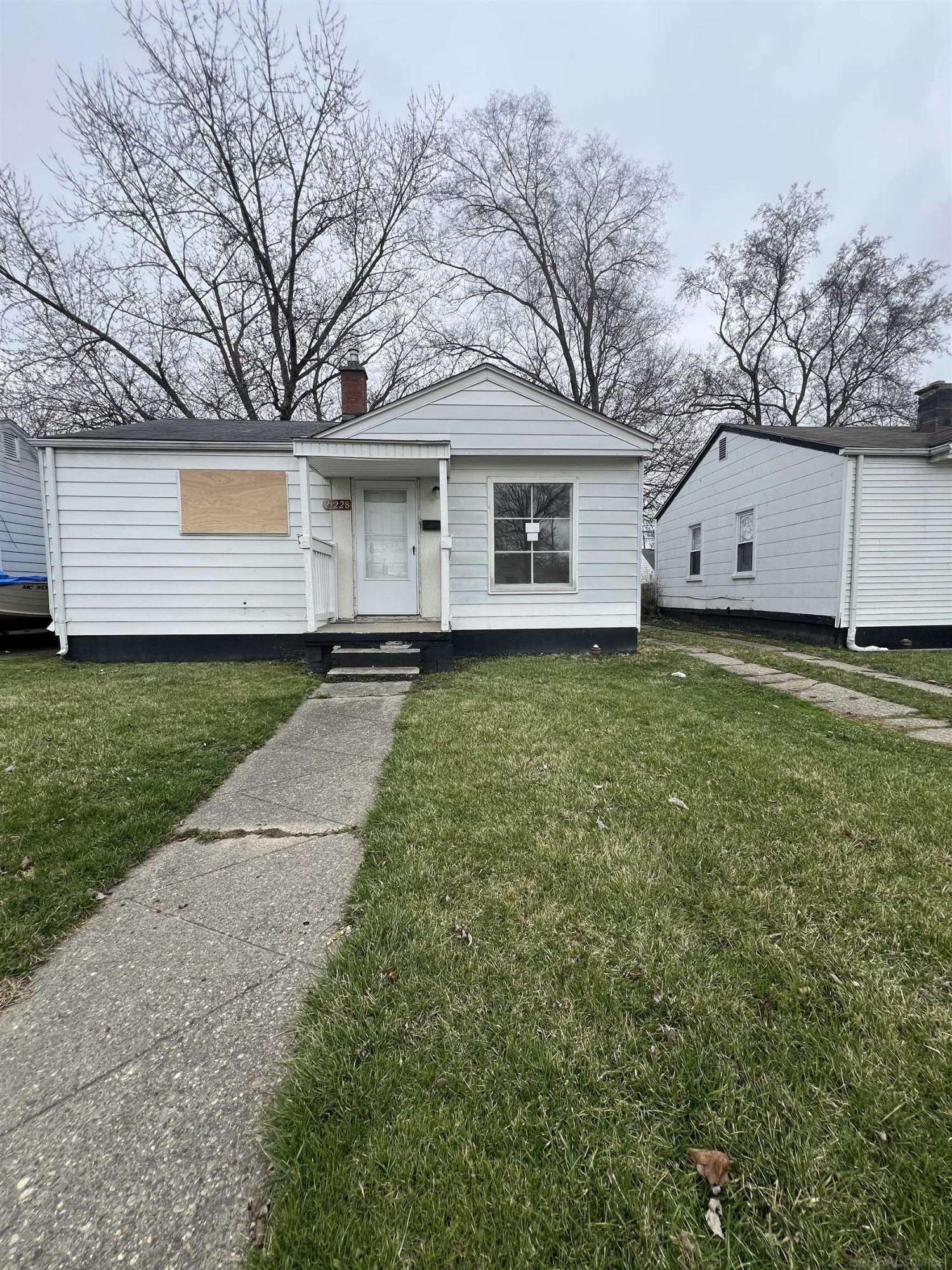 Warren, MI 48089,21228 La Salle Boulevard