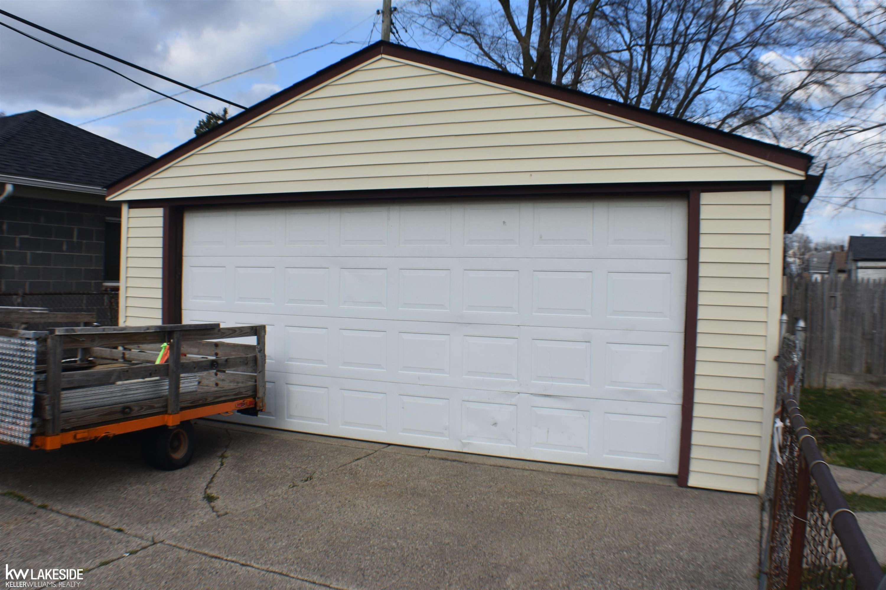 Warren, MI 48089,8403 Timken Avenue