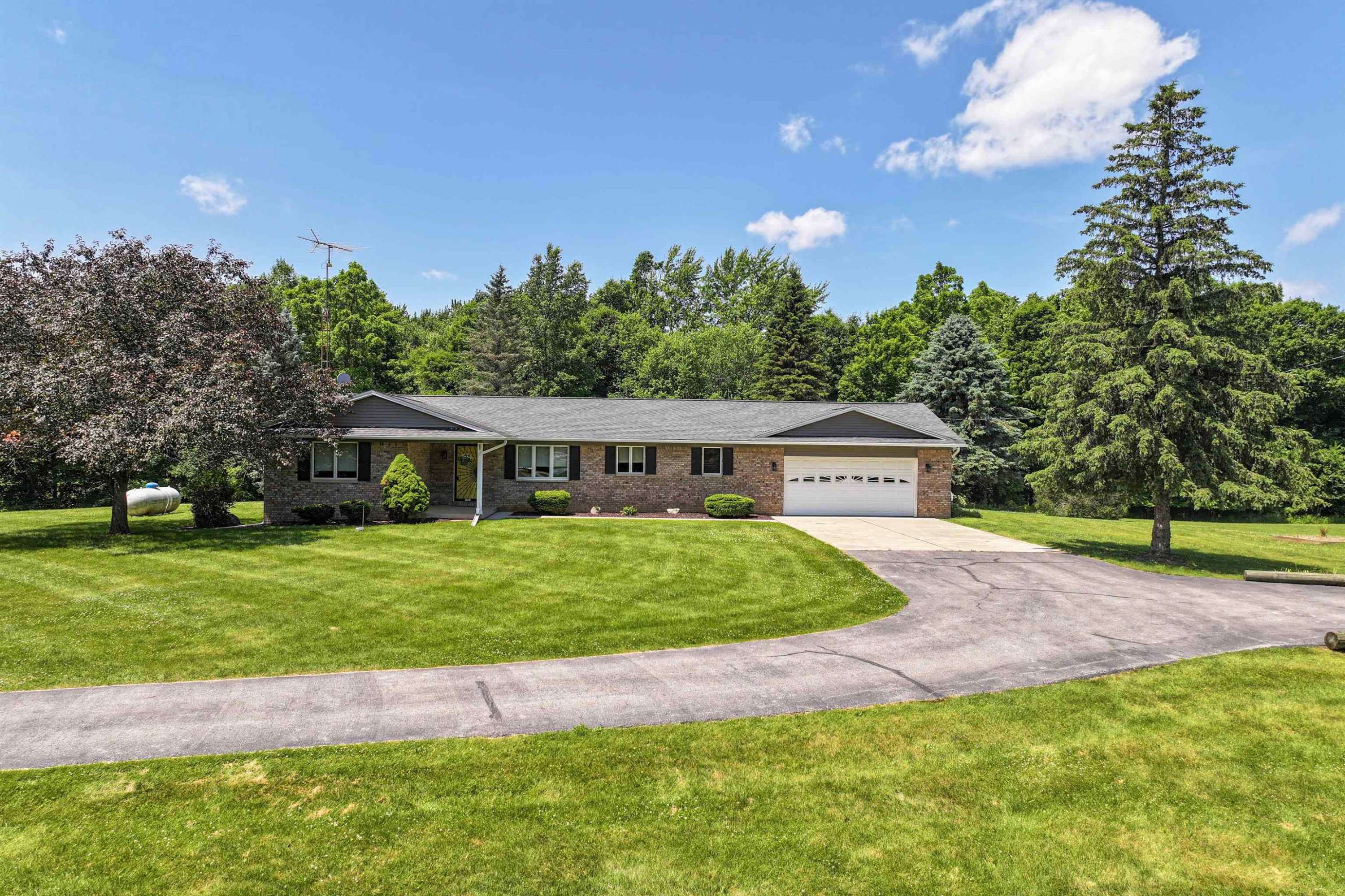 Lapeer, MI 48446,5802 Pratt Road