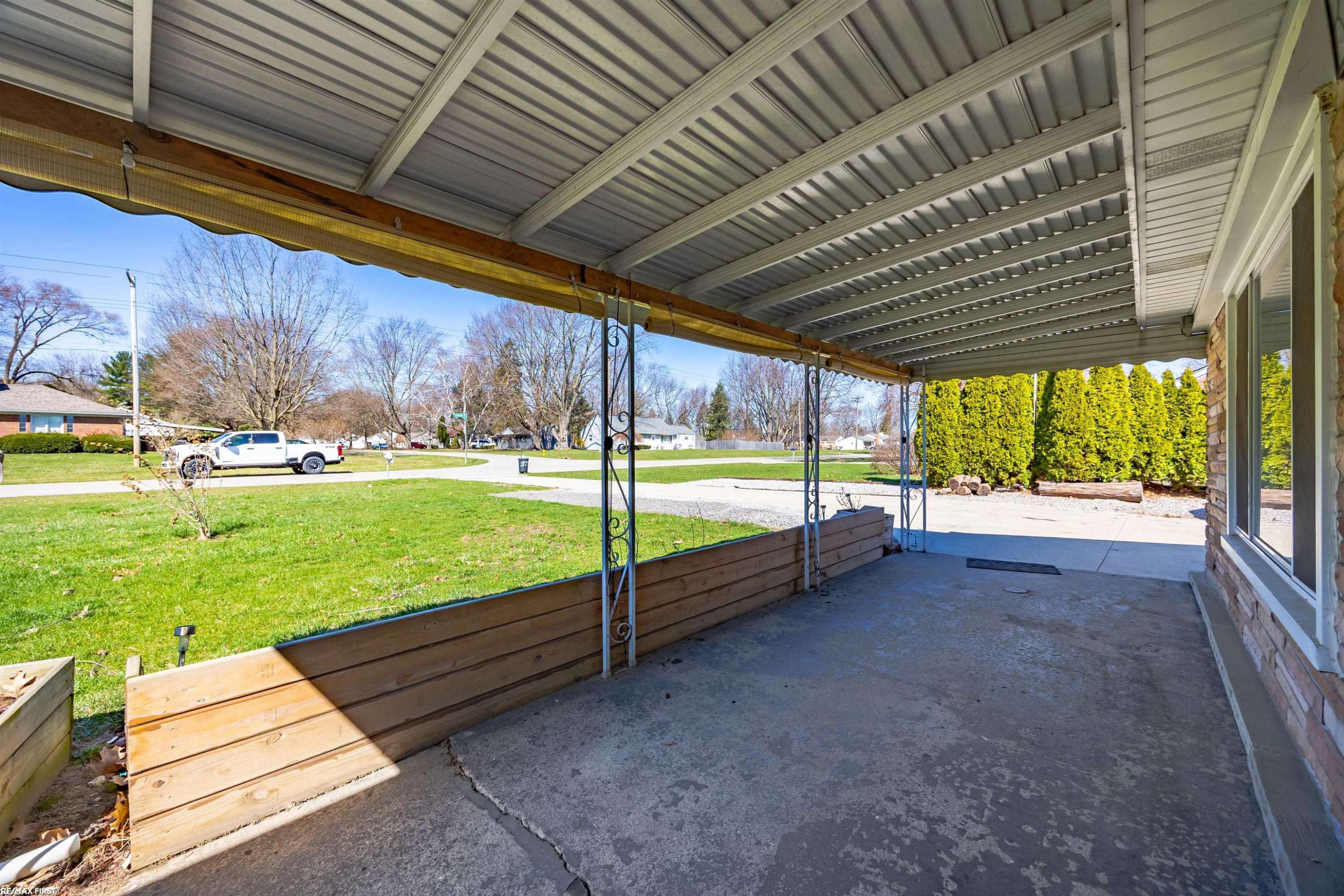 Clinton, MI 48036,37790 Ingleside Street