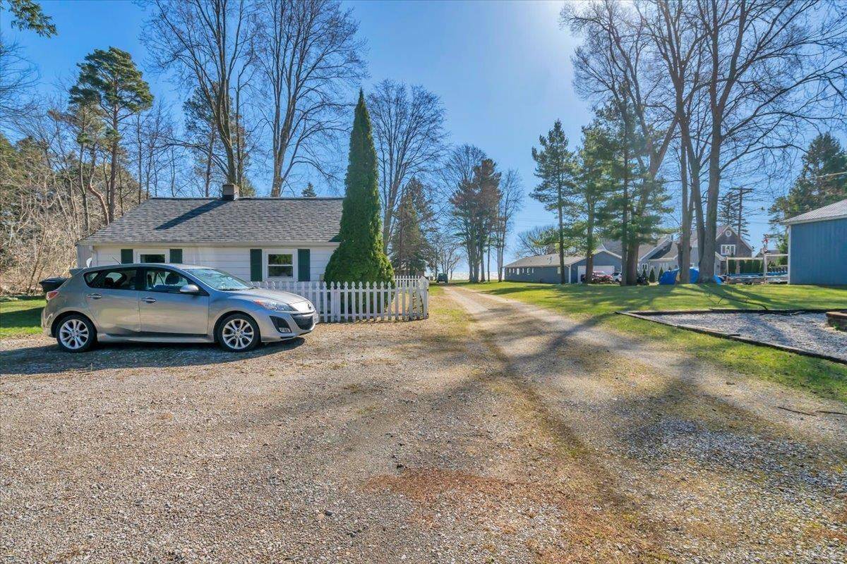 Lexington, MI 48450,8169 Lakeshore Road
