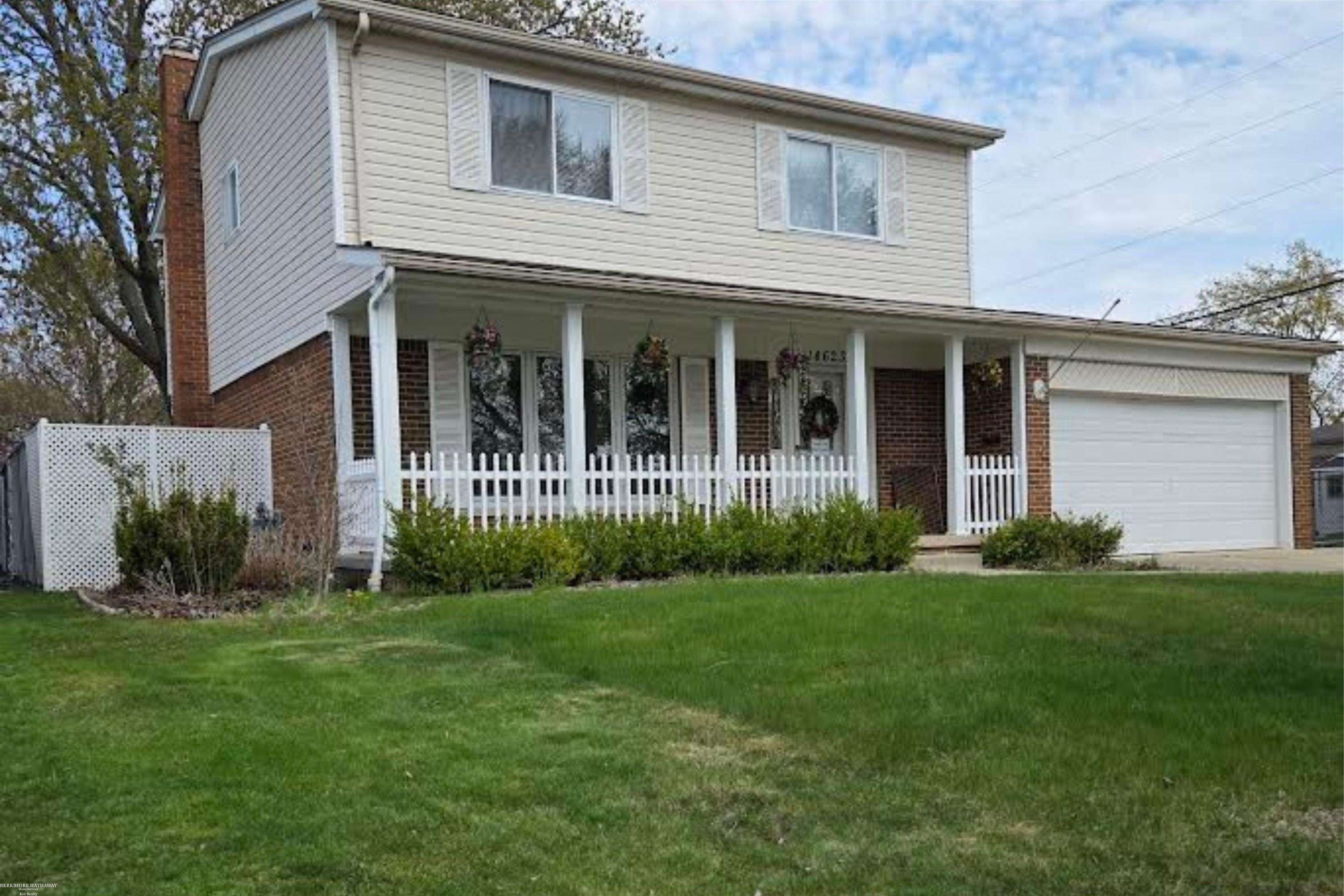 Sterling Heights, MI 48312,14623 Joanise Drive
