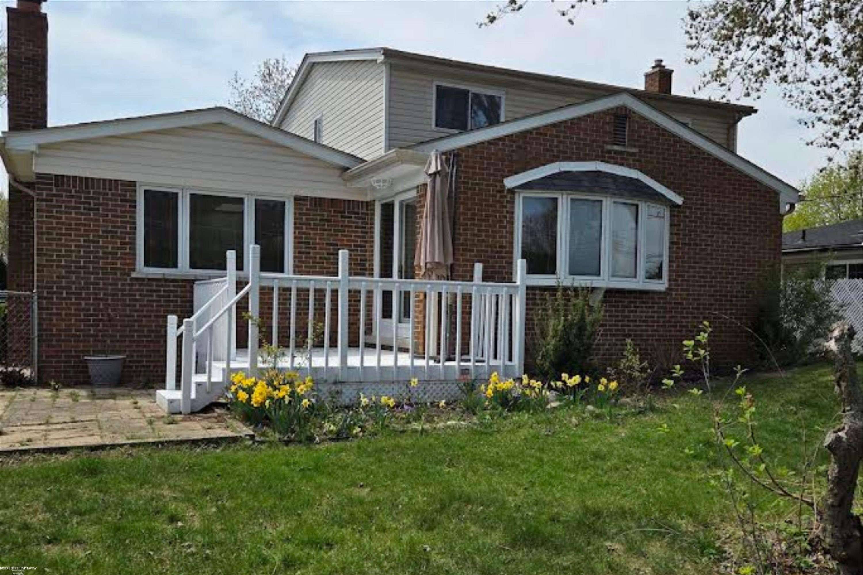 Sterling Heights, MI 48312,14623 Joanise Drive