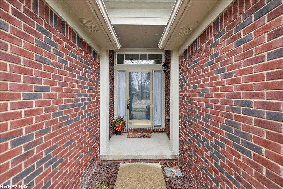 Macomb, MI 48042,17459 Timber Drive