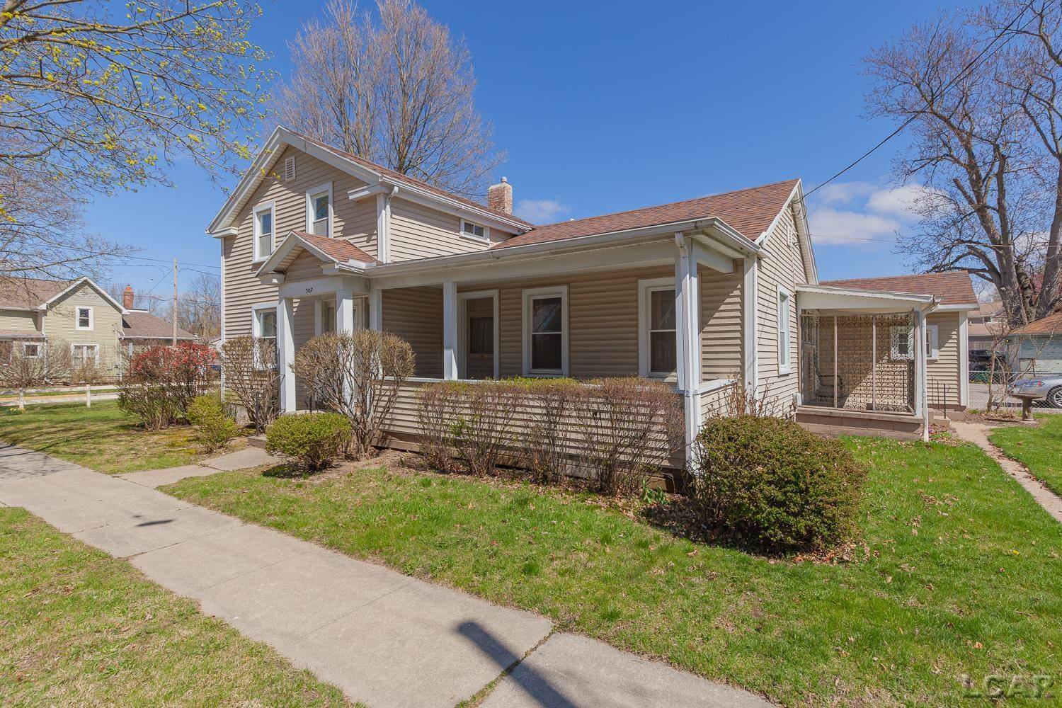 Adrian, MI 49221,307 E Maple Street