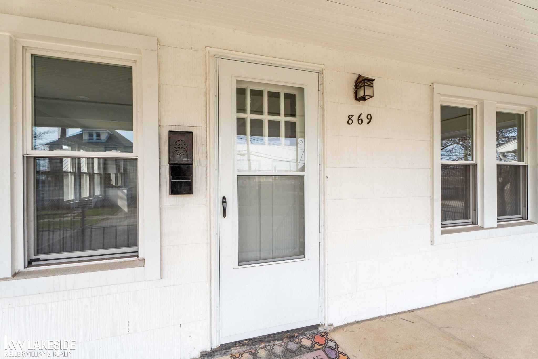 Ferndale, MI 48314,869 E BENNETT Avenue