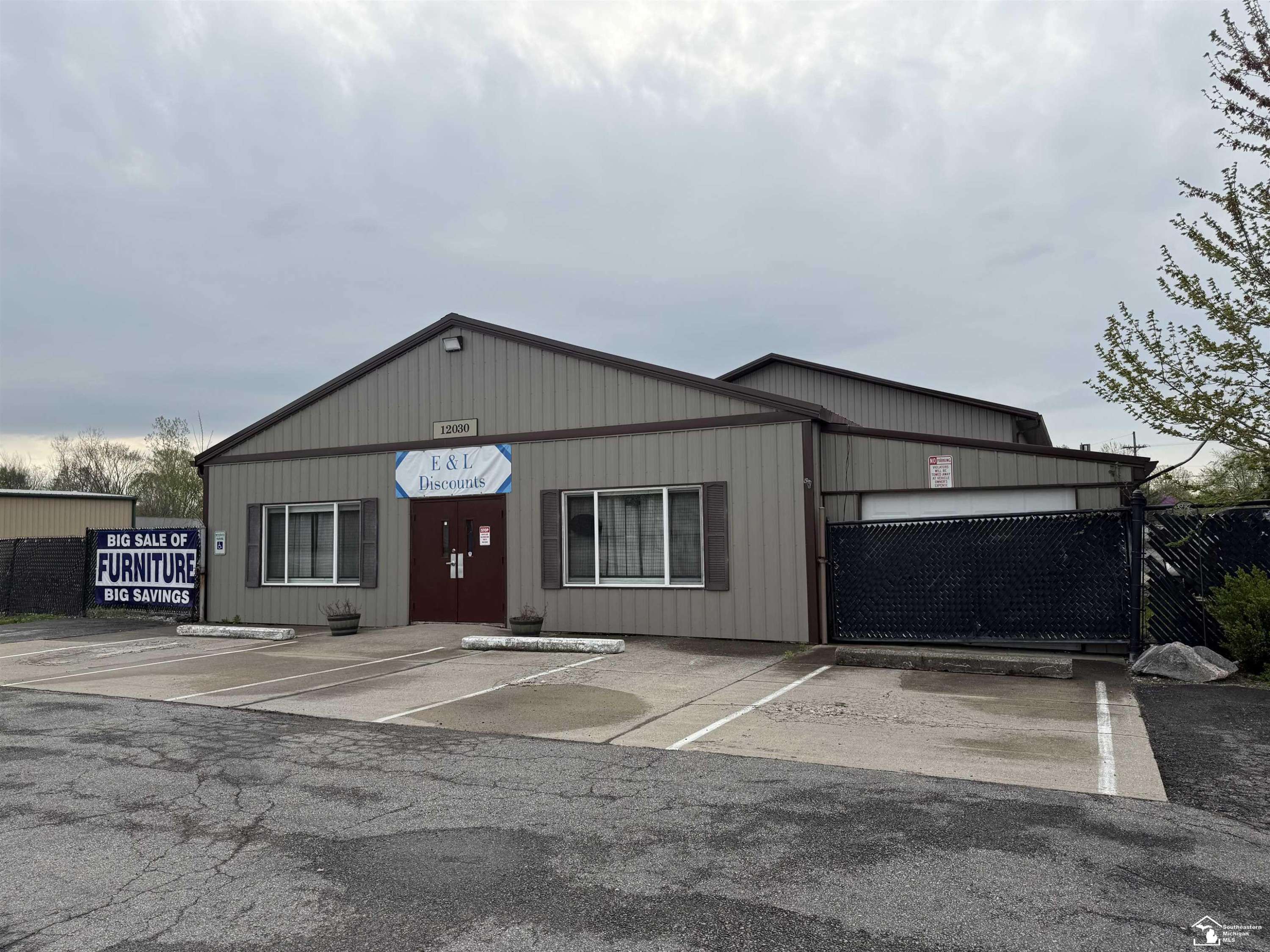 Carleton, MI 48117,12010 Telegraph Road