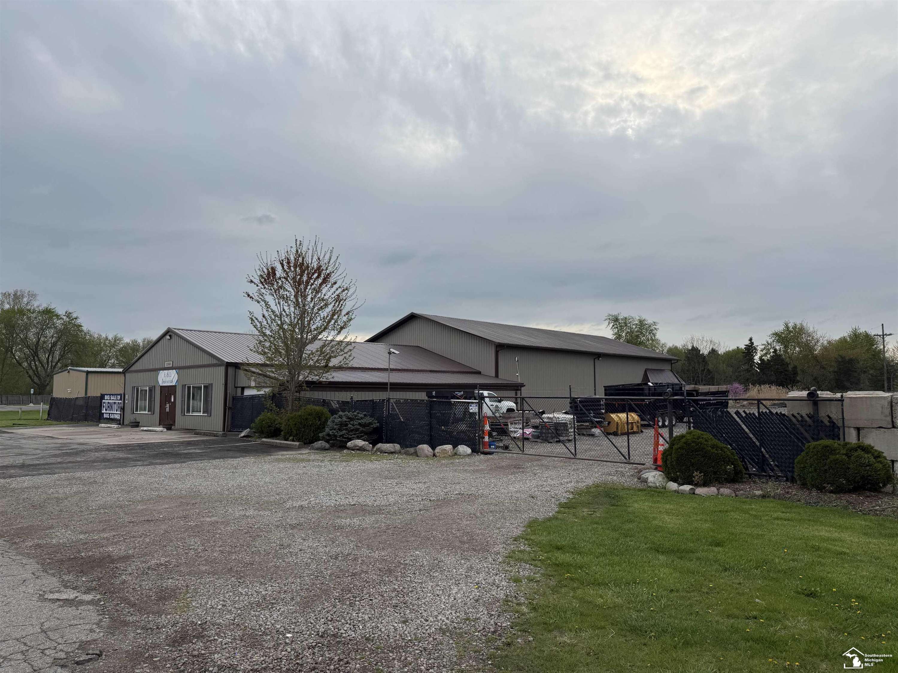 Carleton, MI 49117,12010 Telegraph Road