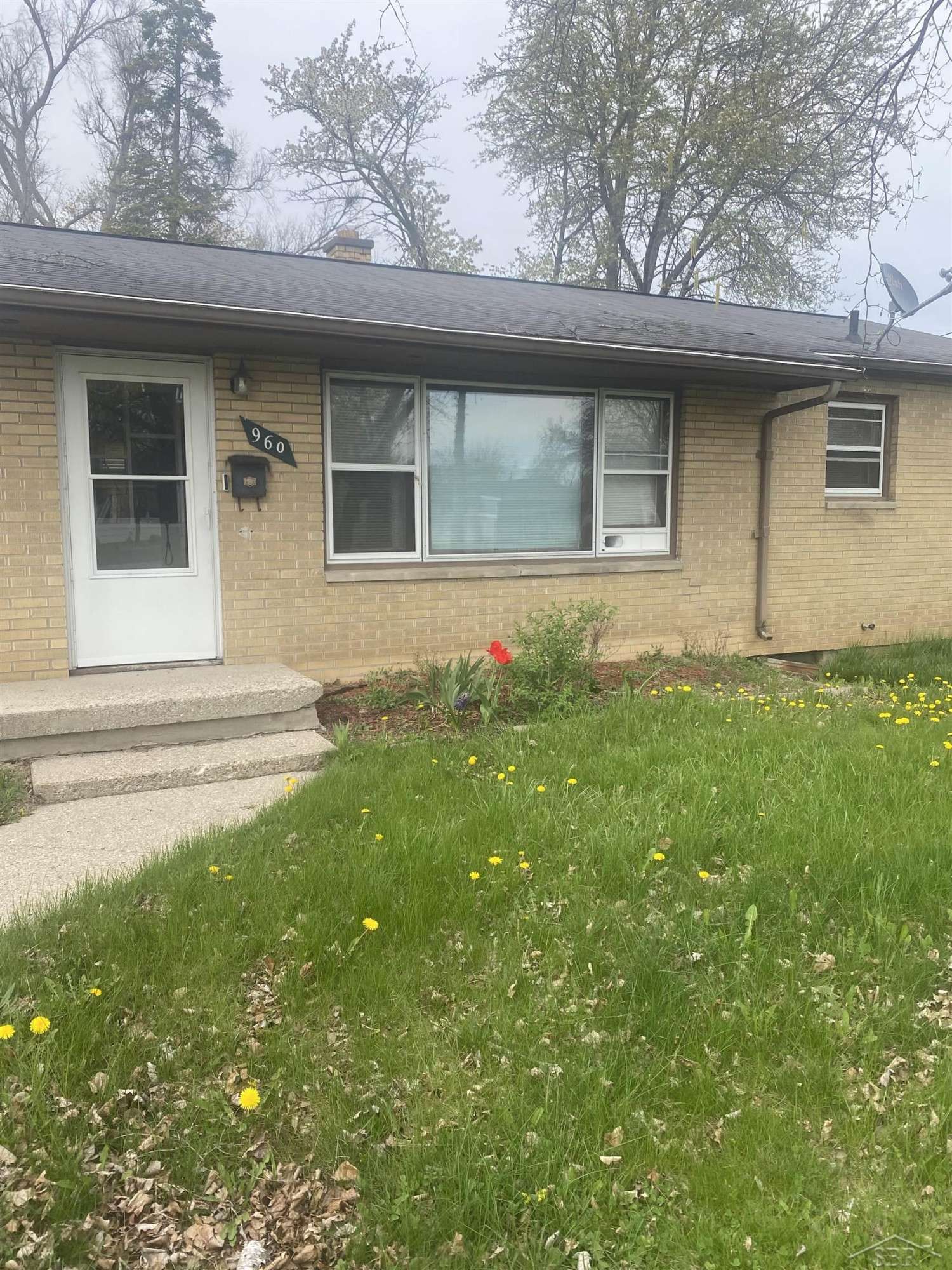 Saginaw, MI 48604,960 Tulane Street