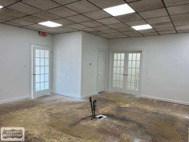 Clinton Twp, MI 48036,37150 Utica Road