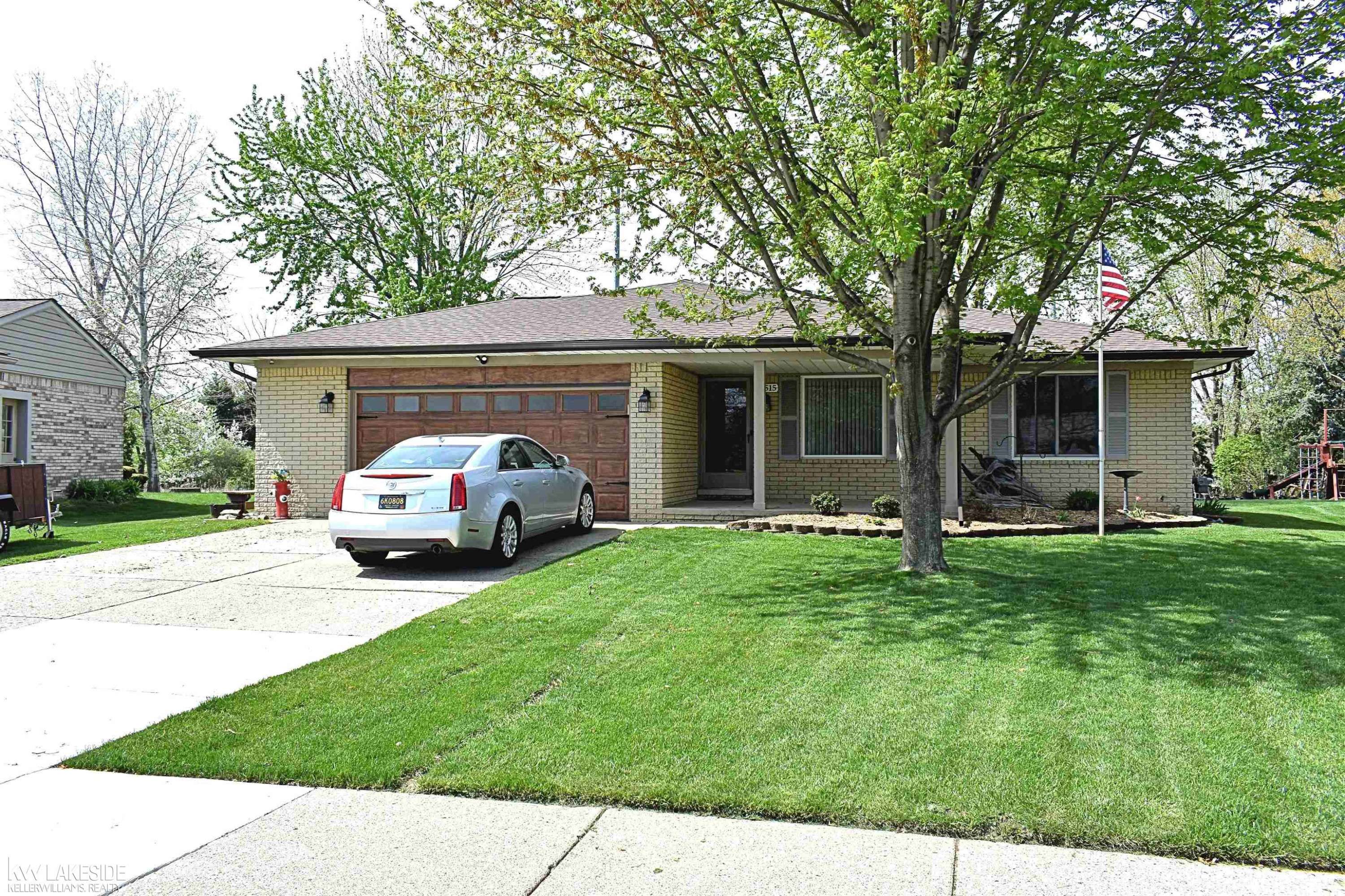 MI 48044,46515 Meadow Lane