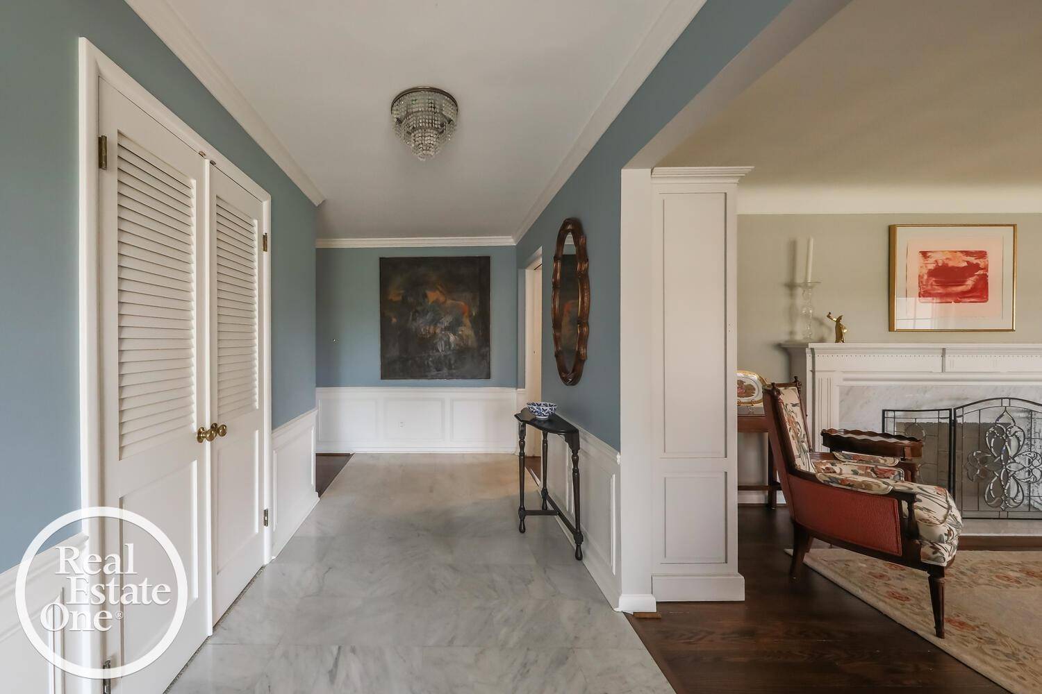 Grosse Pointe Shores, MI 48236,45 Fontana Lane