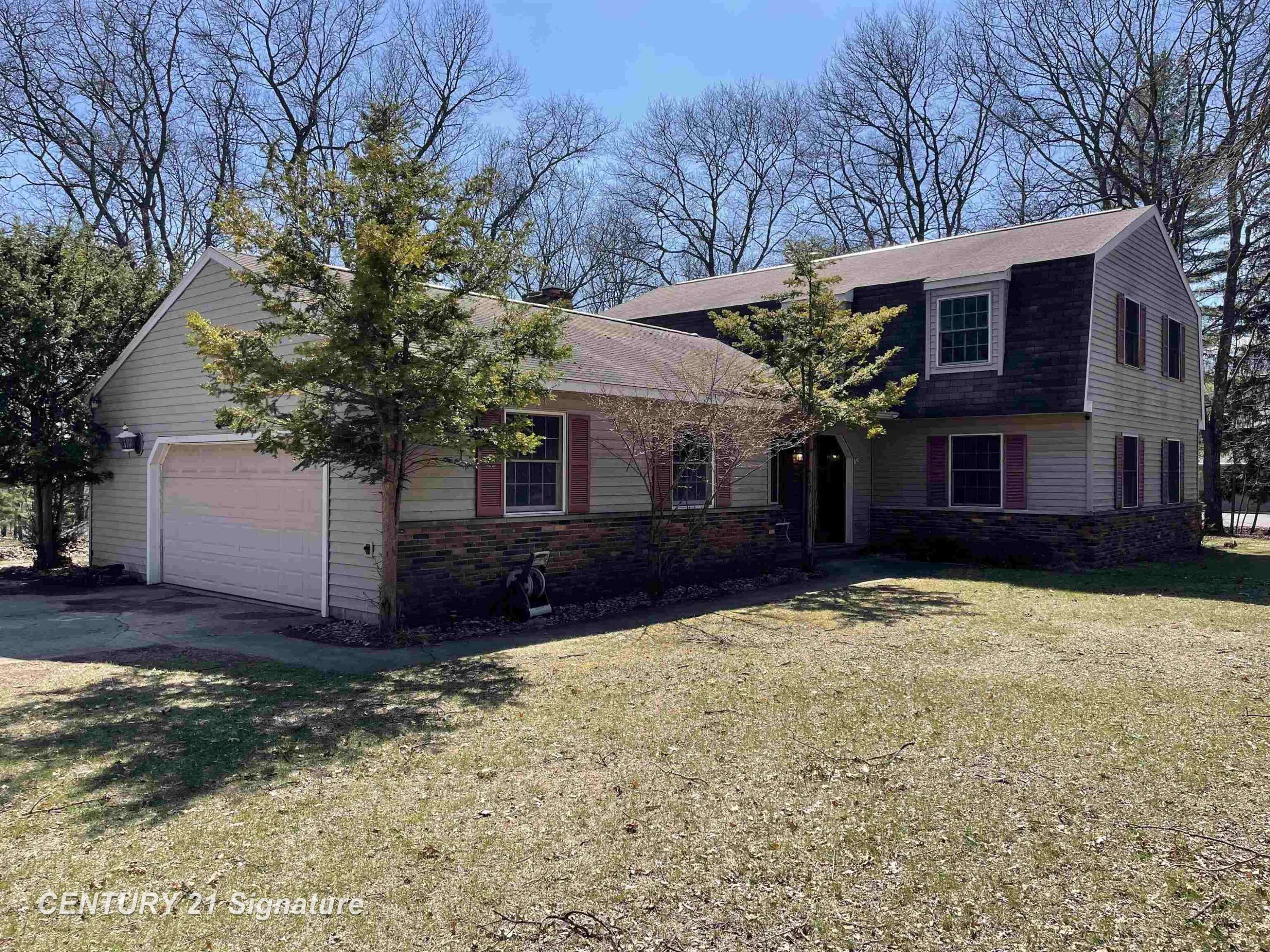 Gladstone, MI 49837,7229 S Lake Bluff 0.5 Drive