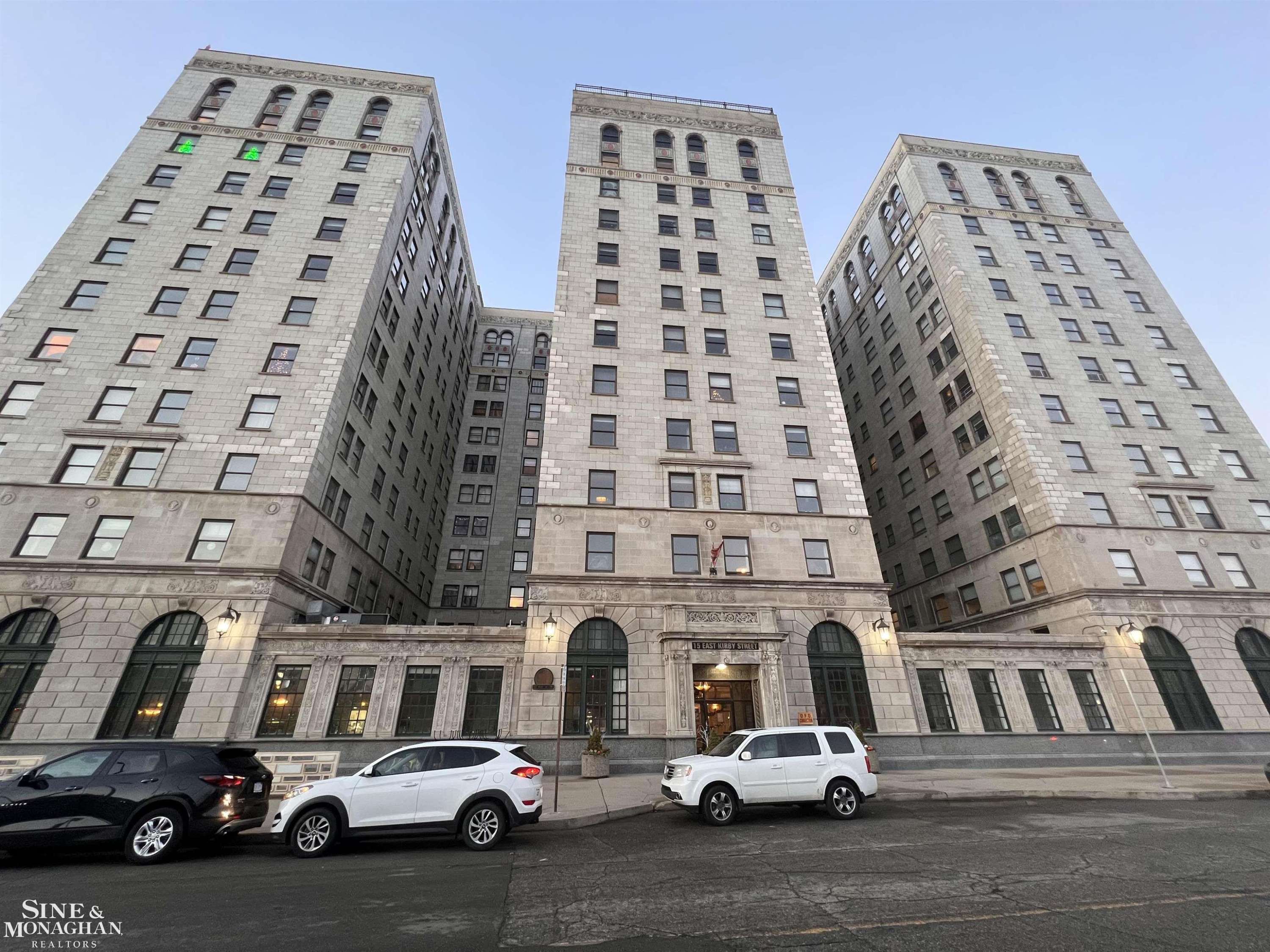 Detroit, MI 48202,15 E Kirby #1225 Street