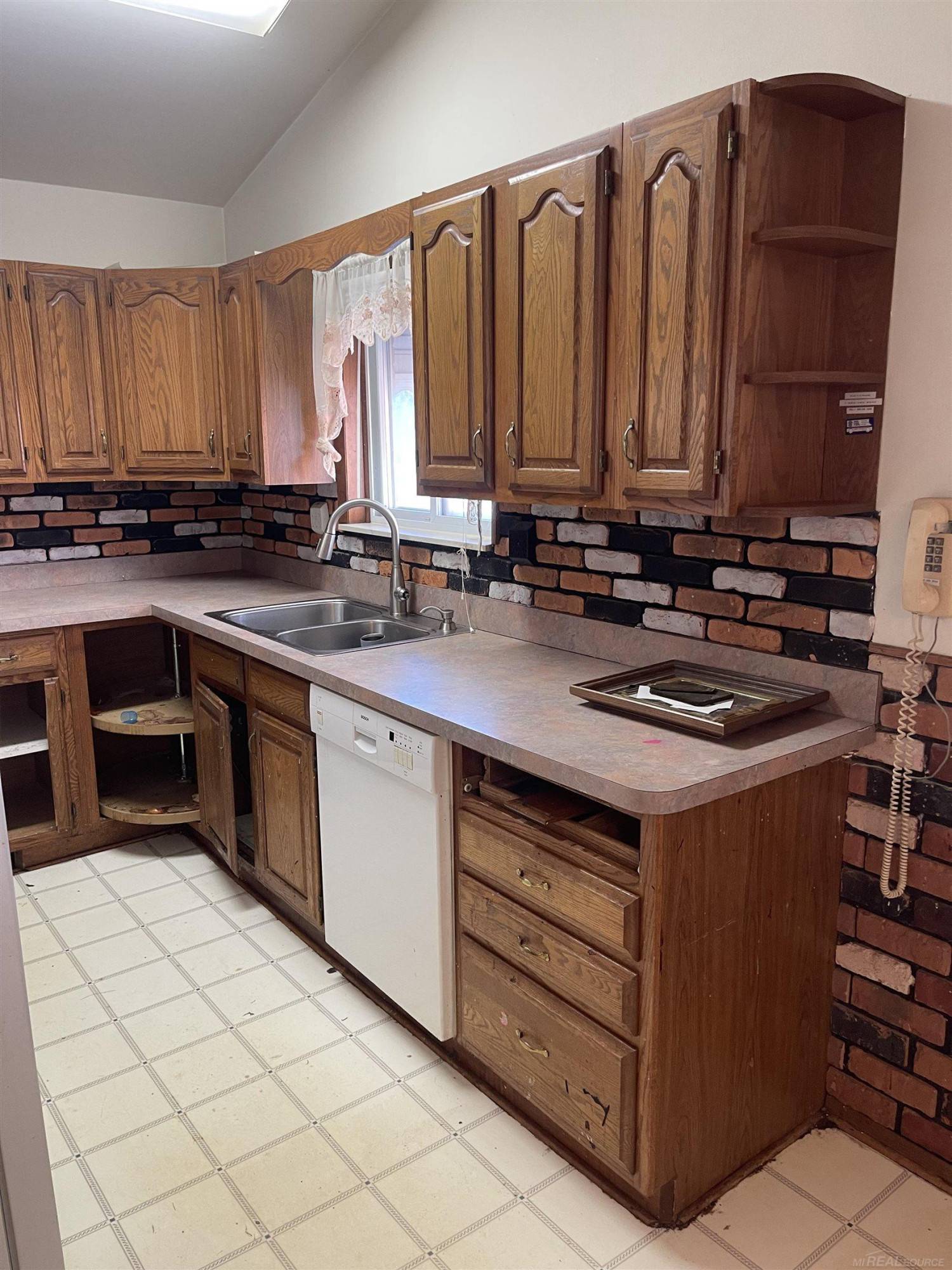 Saint Clair Shores, MI 48082,23025 Raymond Street