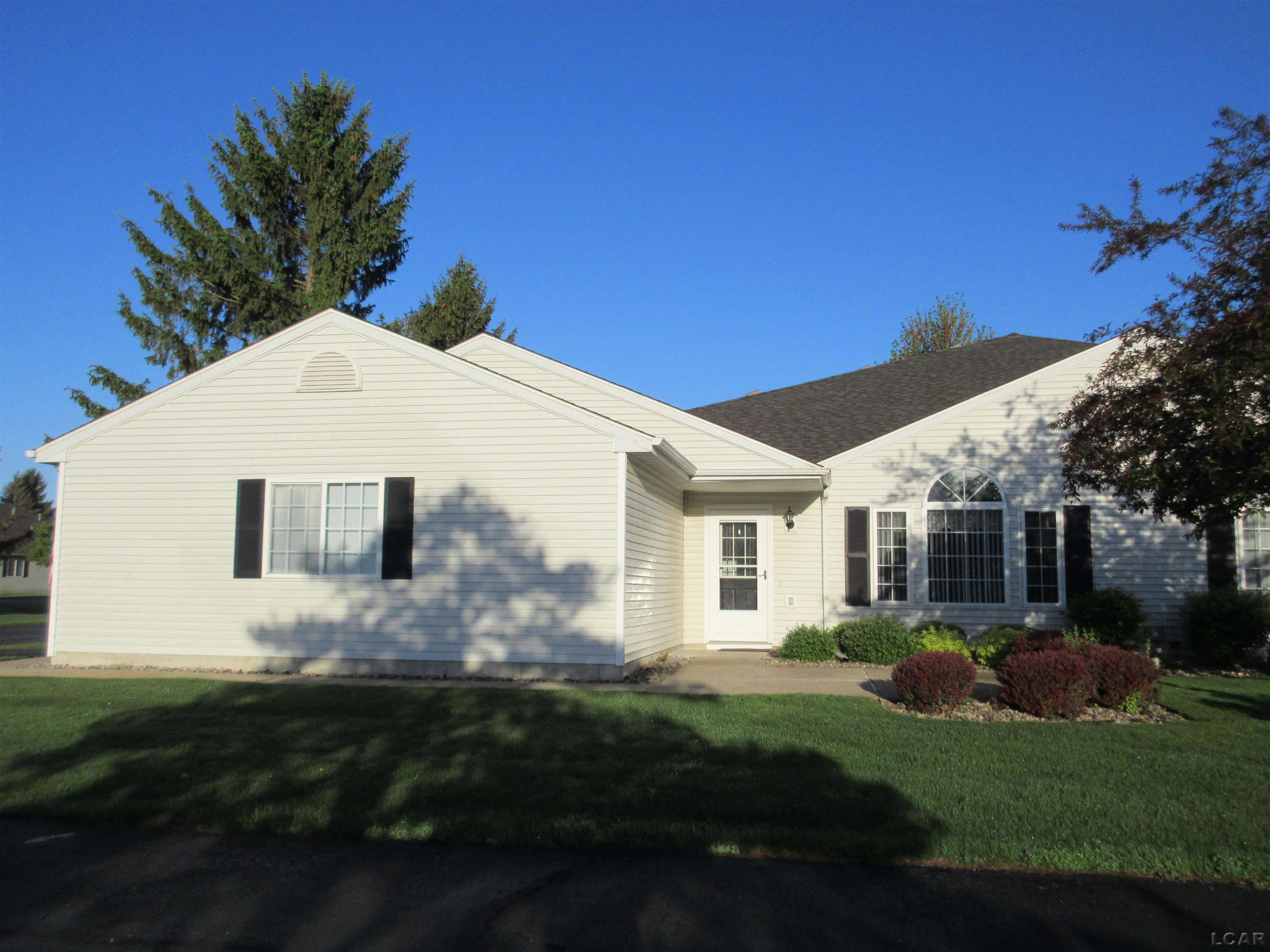 Tecumseh, MI 49286,1303 CARRIAGE Drive