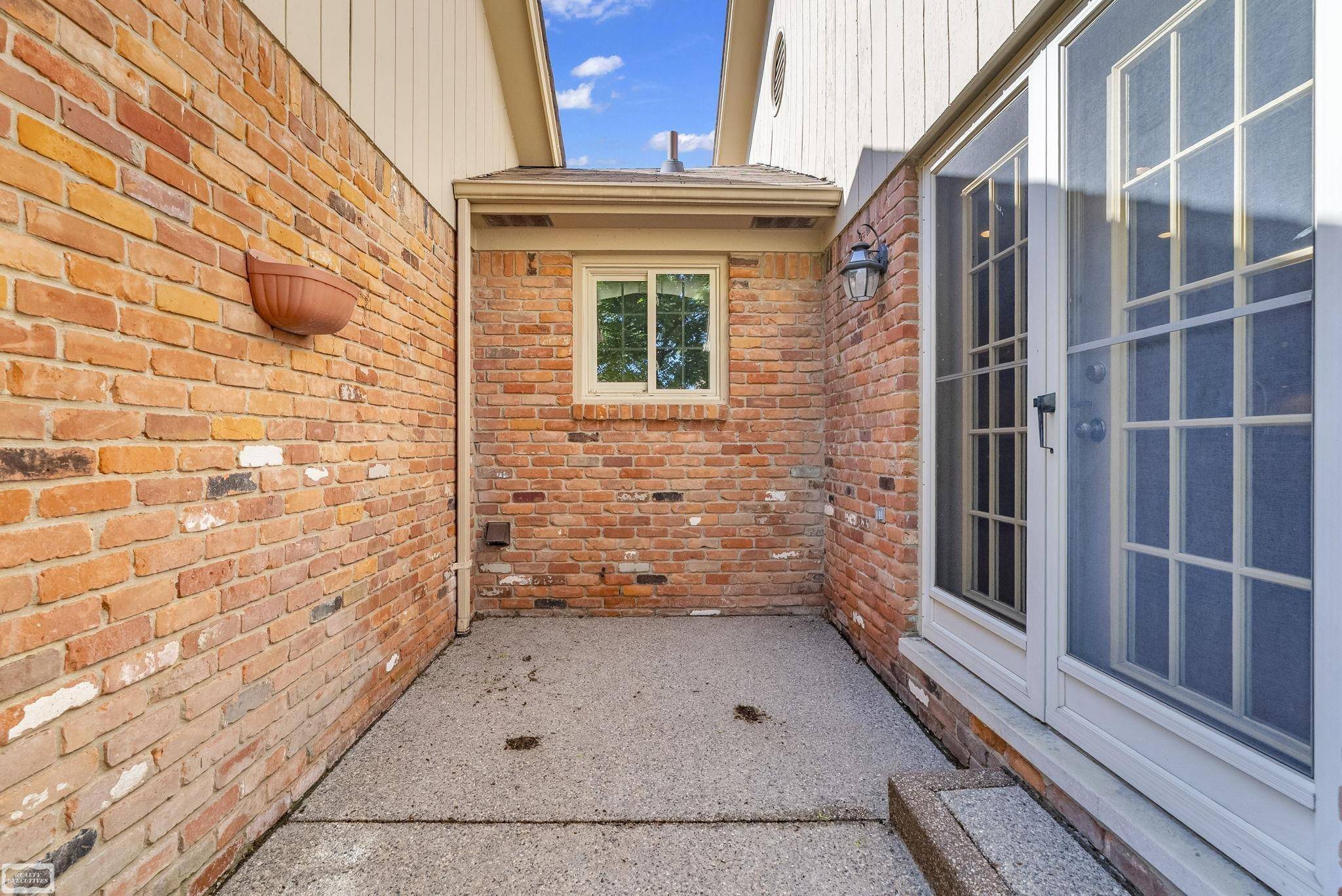 Clinton, MI 48038,40923 E Rosewood Drive