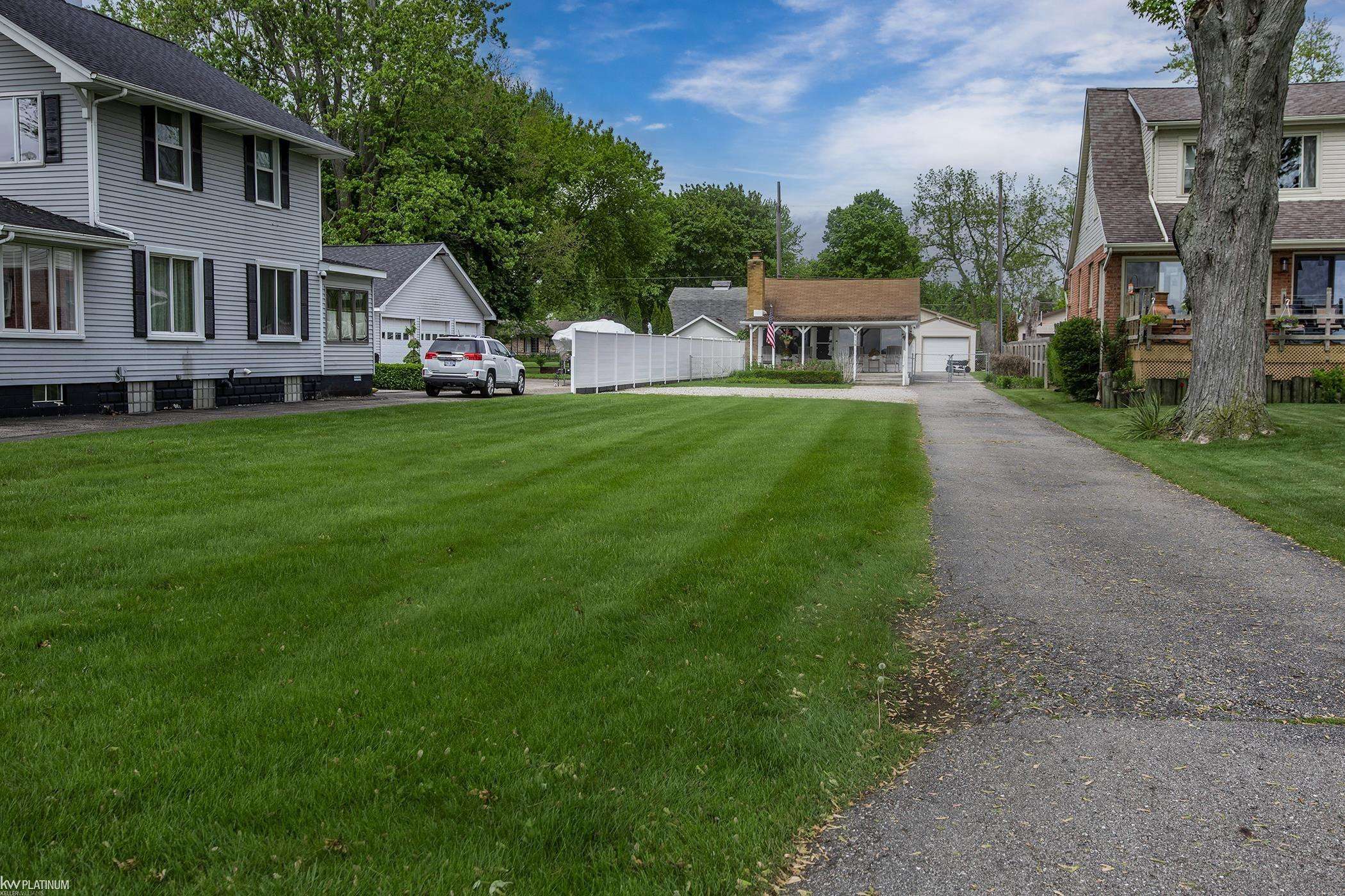 MI,6138 River Road