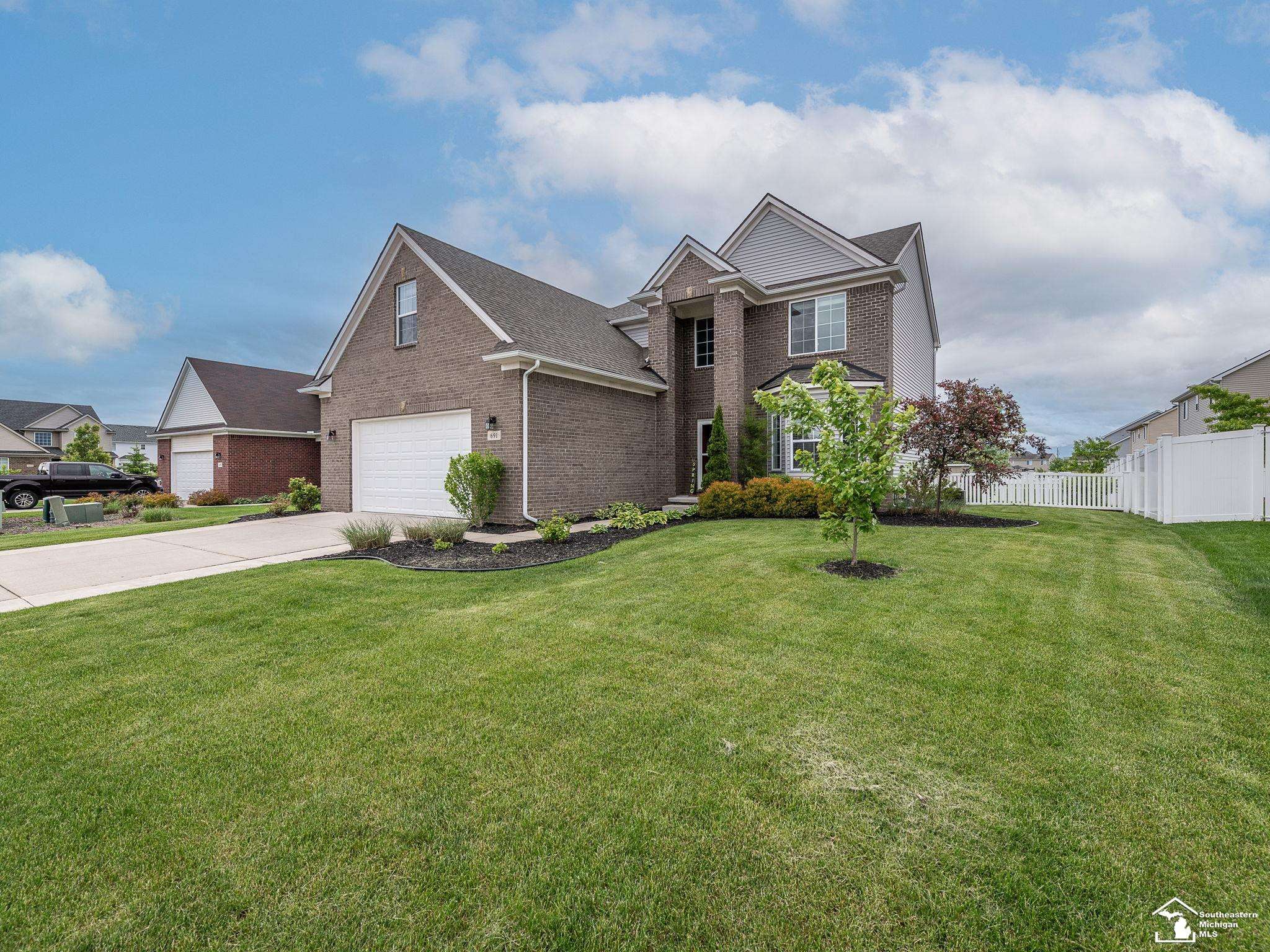 Dundee, MI 48131,691 Foxworth Street