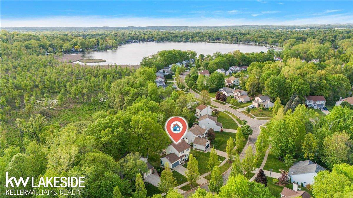 Waterford, MI 48327,457 Cove View Drive