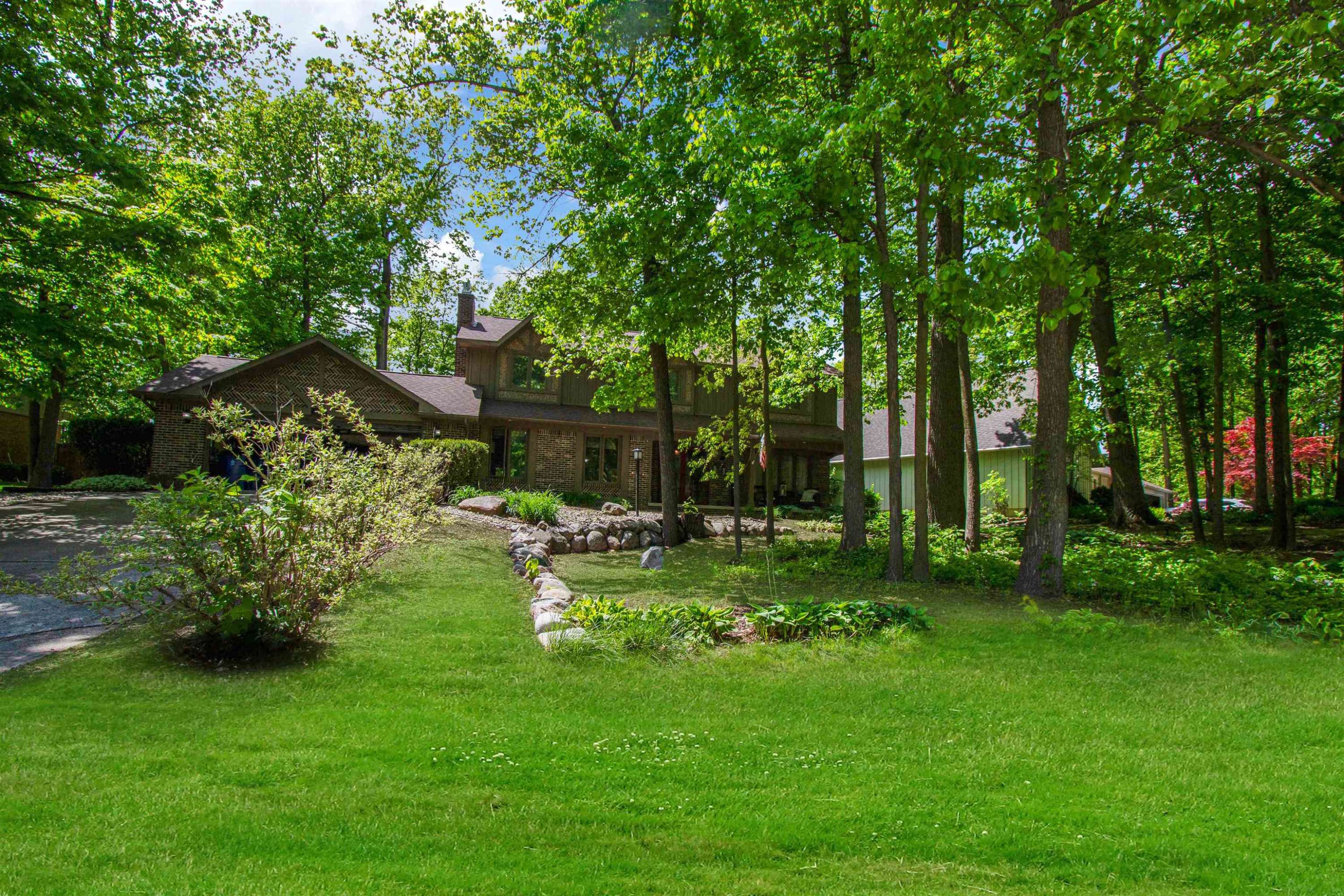 Grand Blanc, MI 48439,1330 Kings Carriage Road