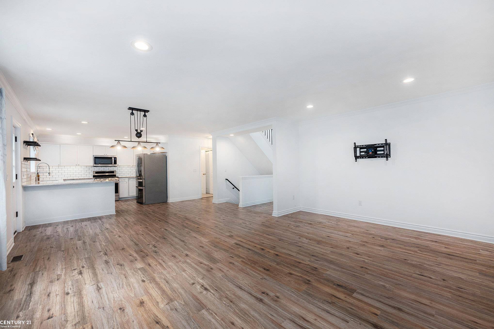 MI 48065,229 Mussey Street